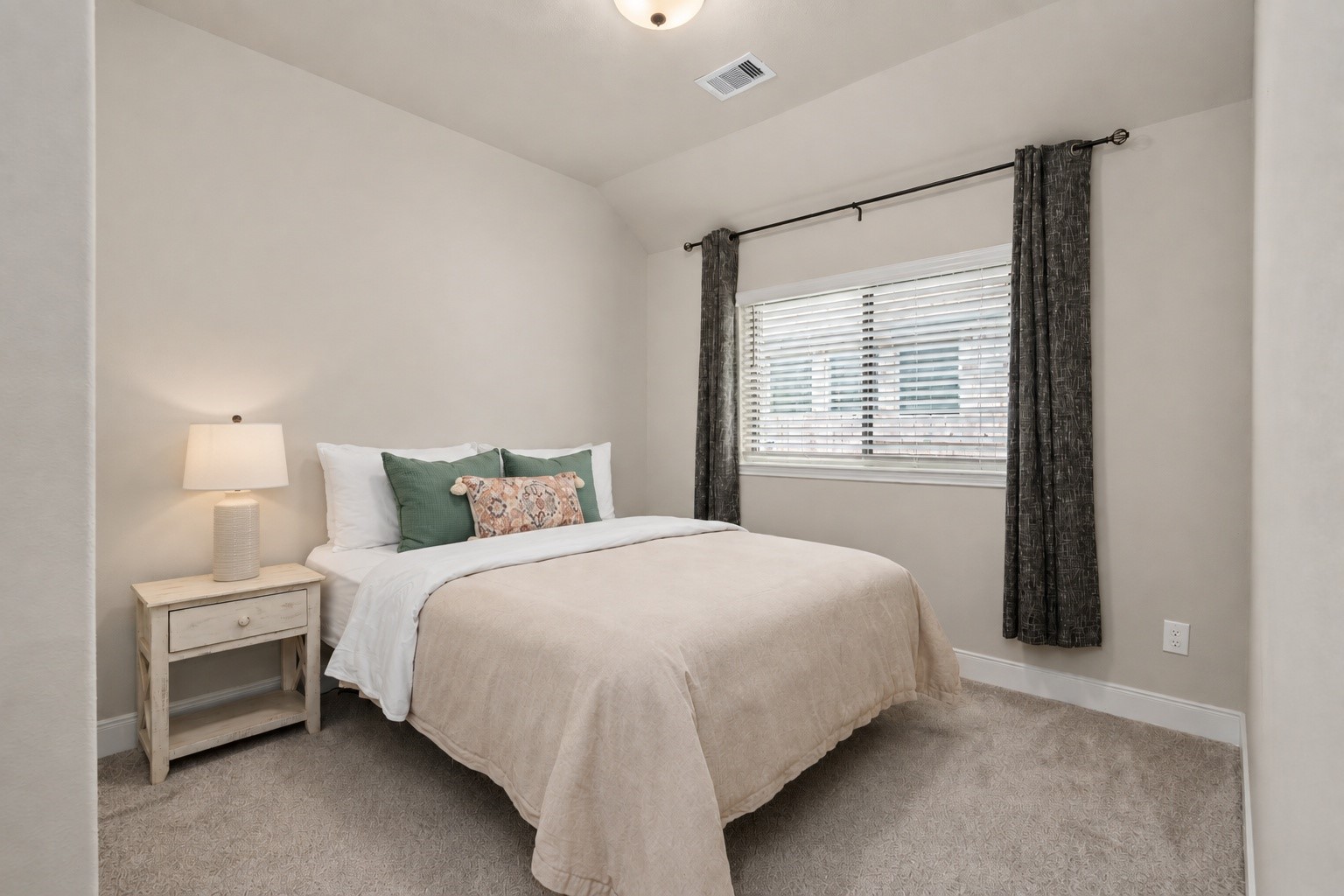 854 Sendero Trail Property Photo 15