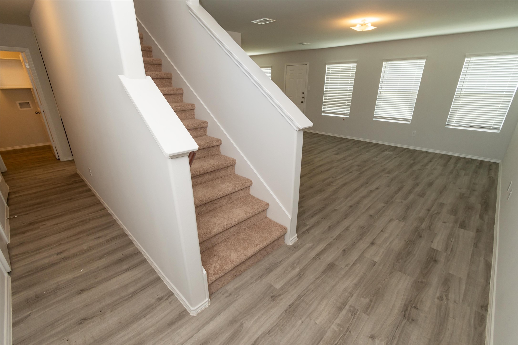17126 Andrew Nook Drive Property Photo 6