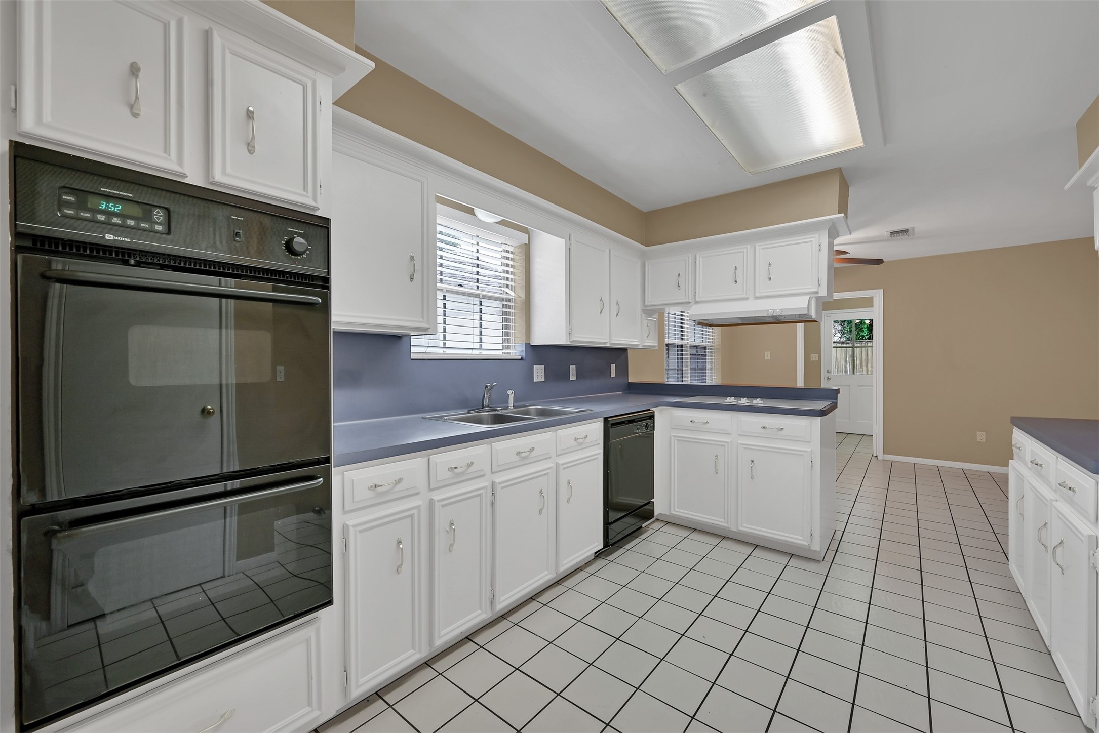 2010 Tucumcari Drive Property Photo 10