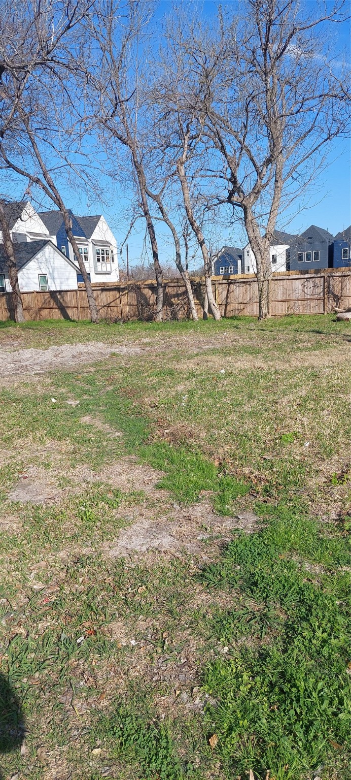8506 North Main Street Property Photo 6