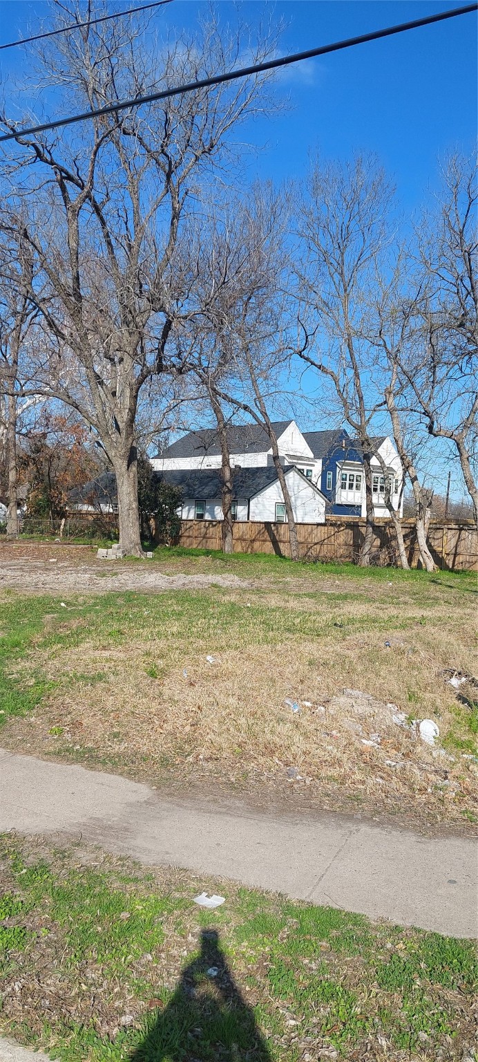 8506 North Main Street Property Photo 8