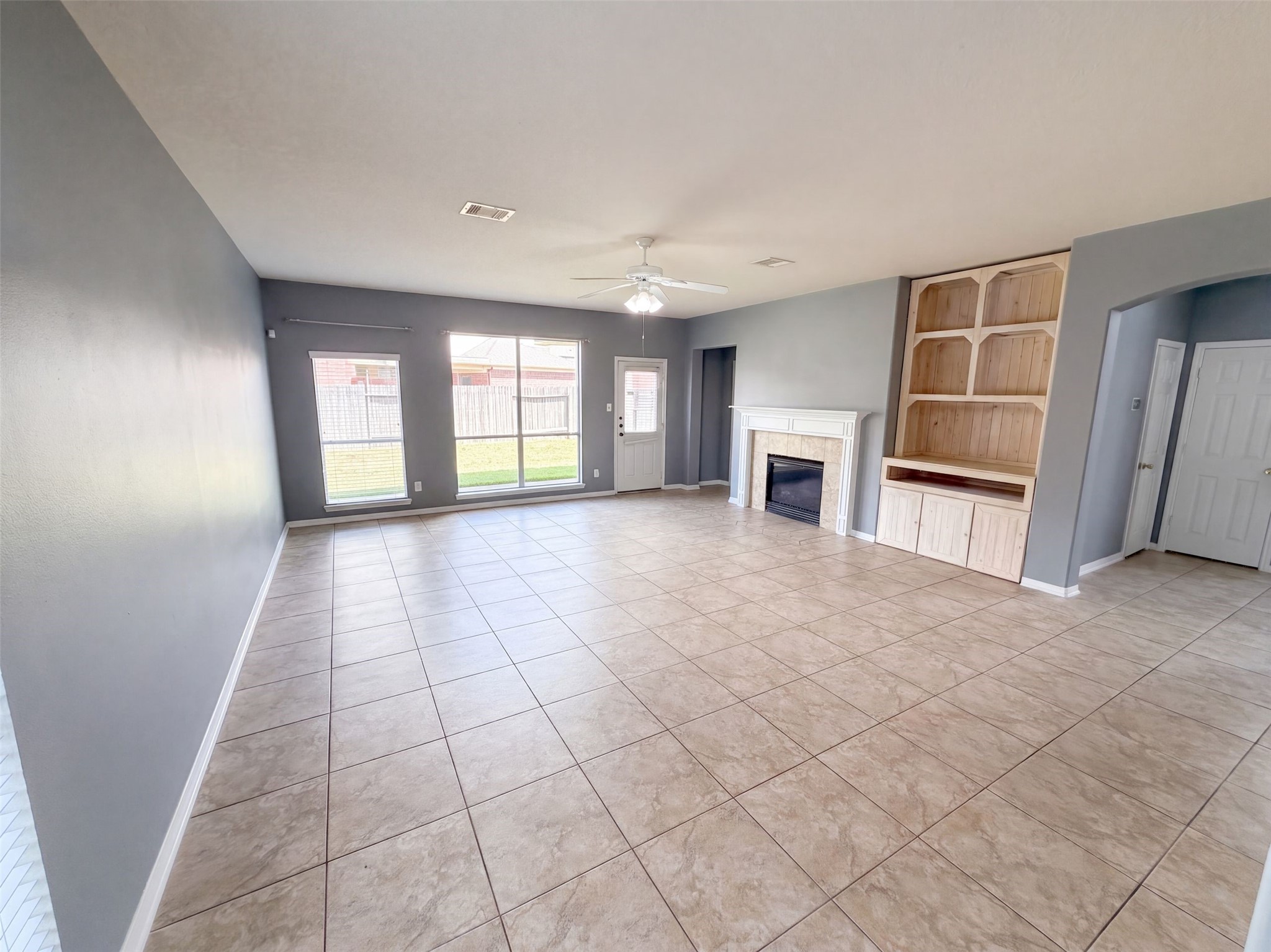 20610 Wren Hollow Way Property Photo 3