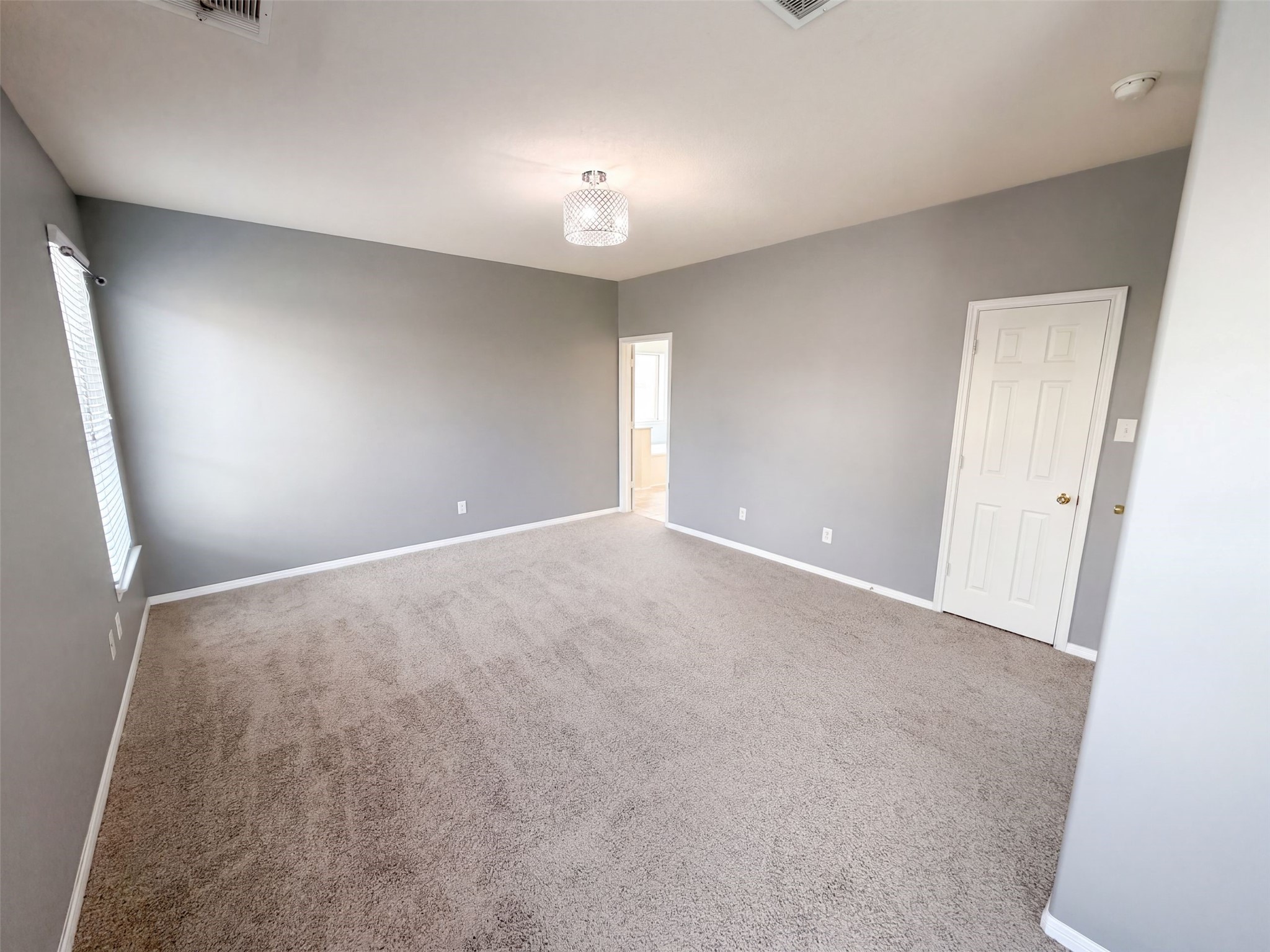 20610 Wren Hollow Way Property Photo 4