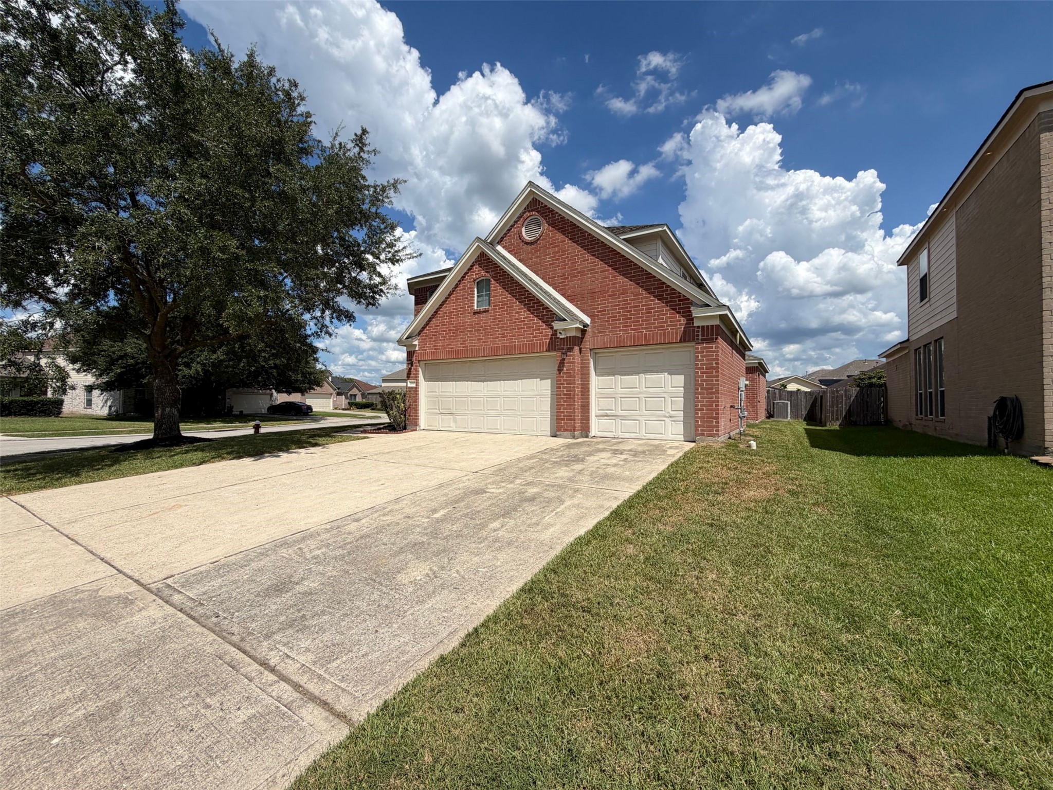 20610 Wren Hollow Way Property Photo 6