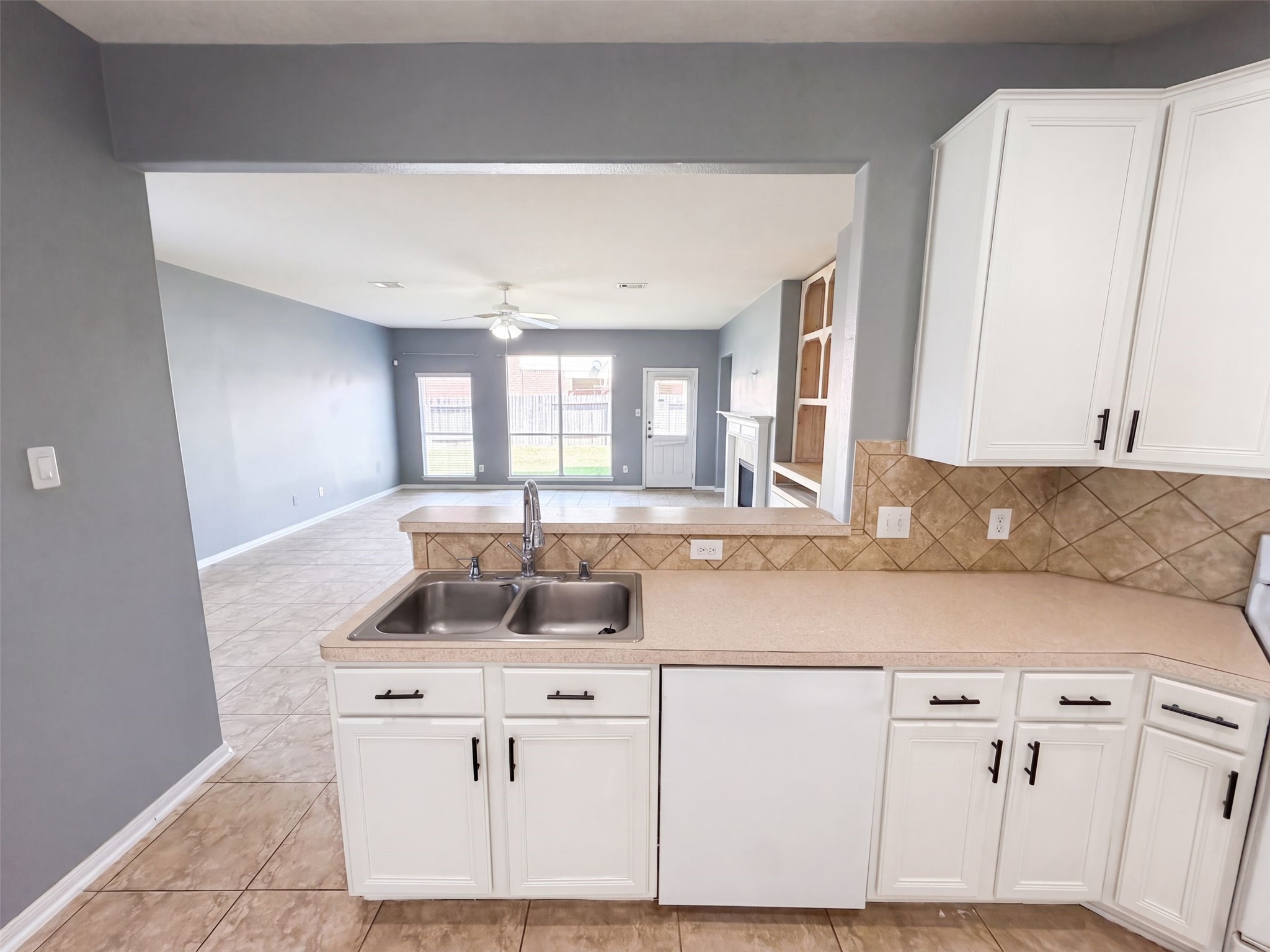 20610 Wren Hollow Way Property Photo 7