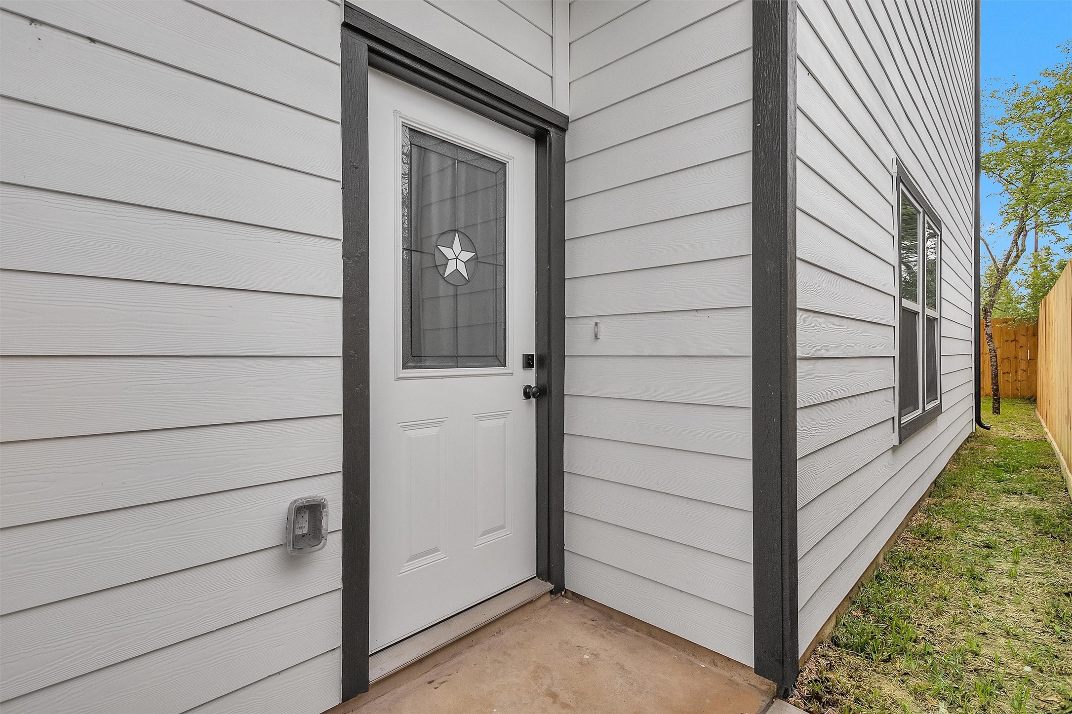 6918 Dumble Street A Property Photo 6