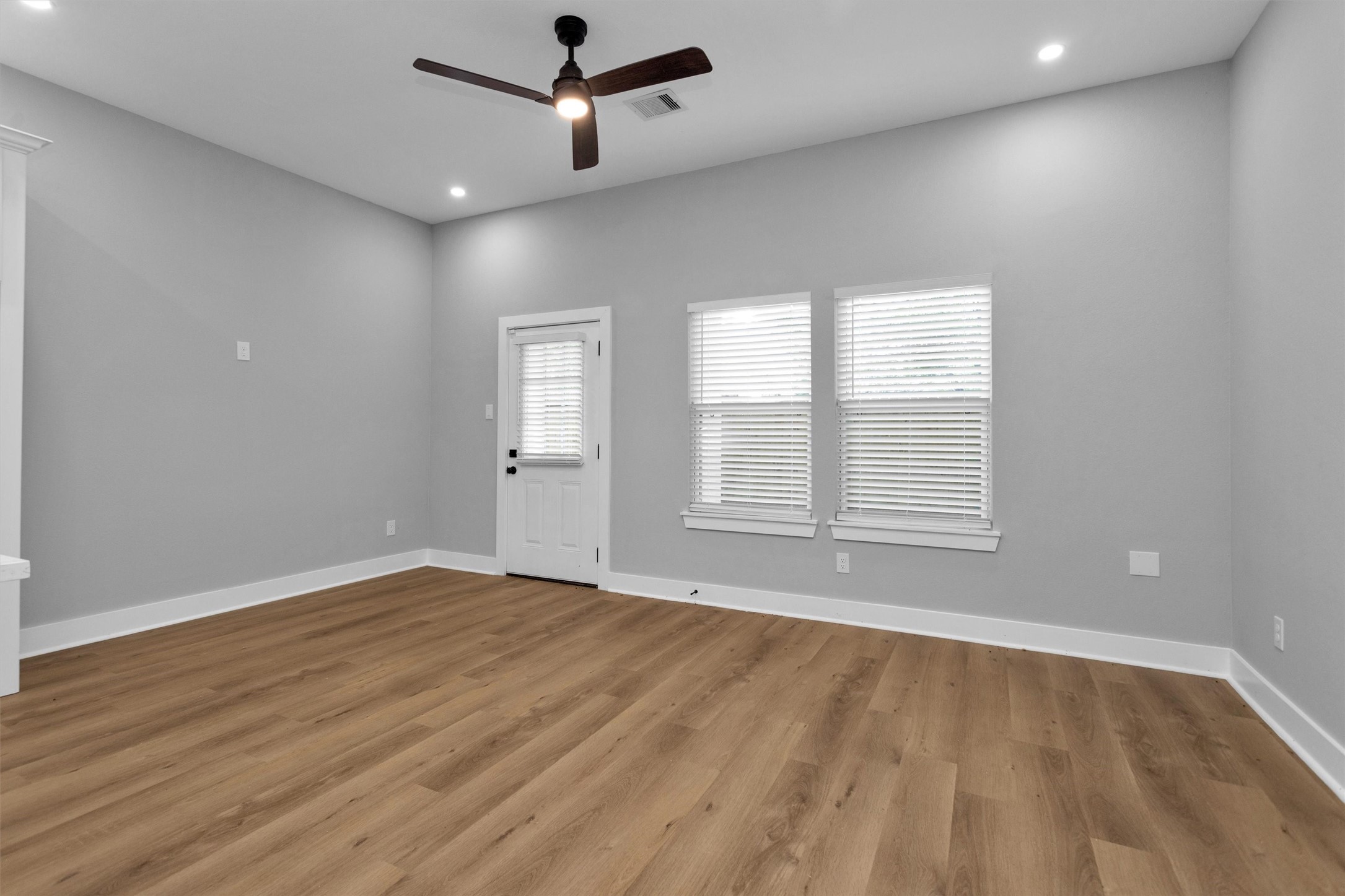 6918 Dumble Street A Property Photo 12