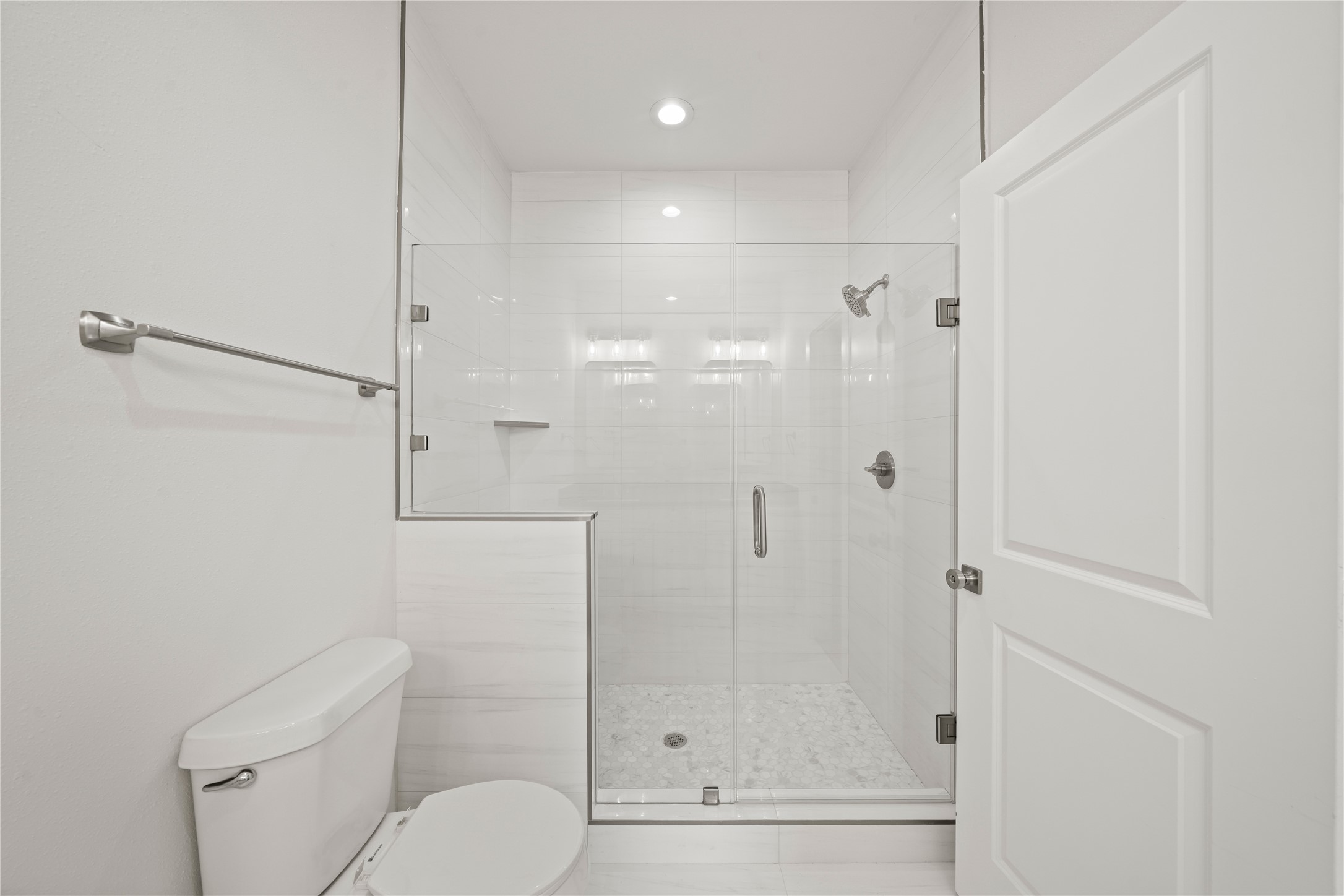 4007 New Orleans Street B Property Photo 11