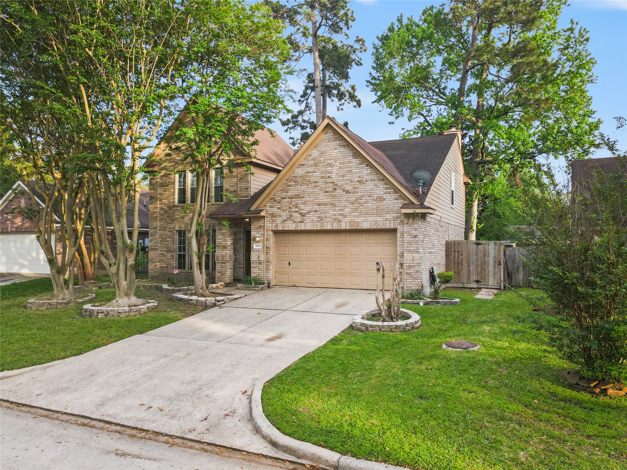 5824 Forest Timbers Drive Property Photo 2