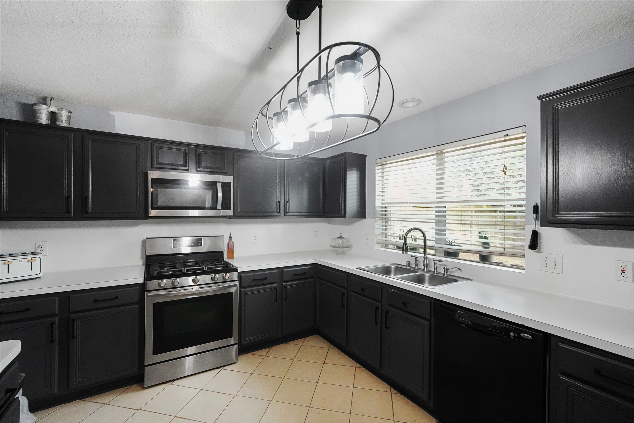 5824 Forest Timbers Drive Property Photo 4