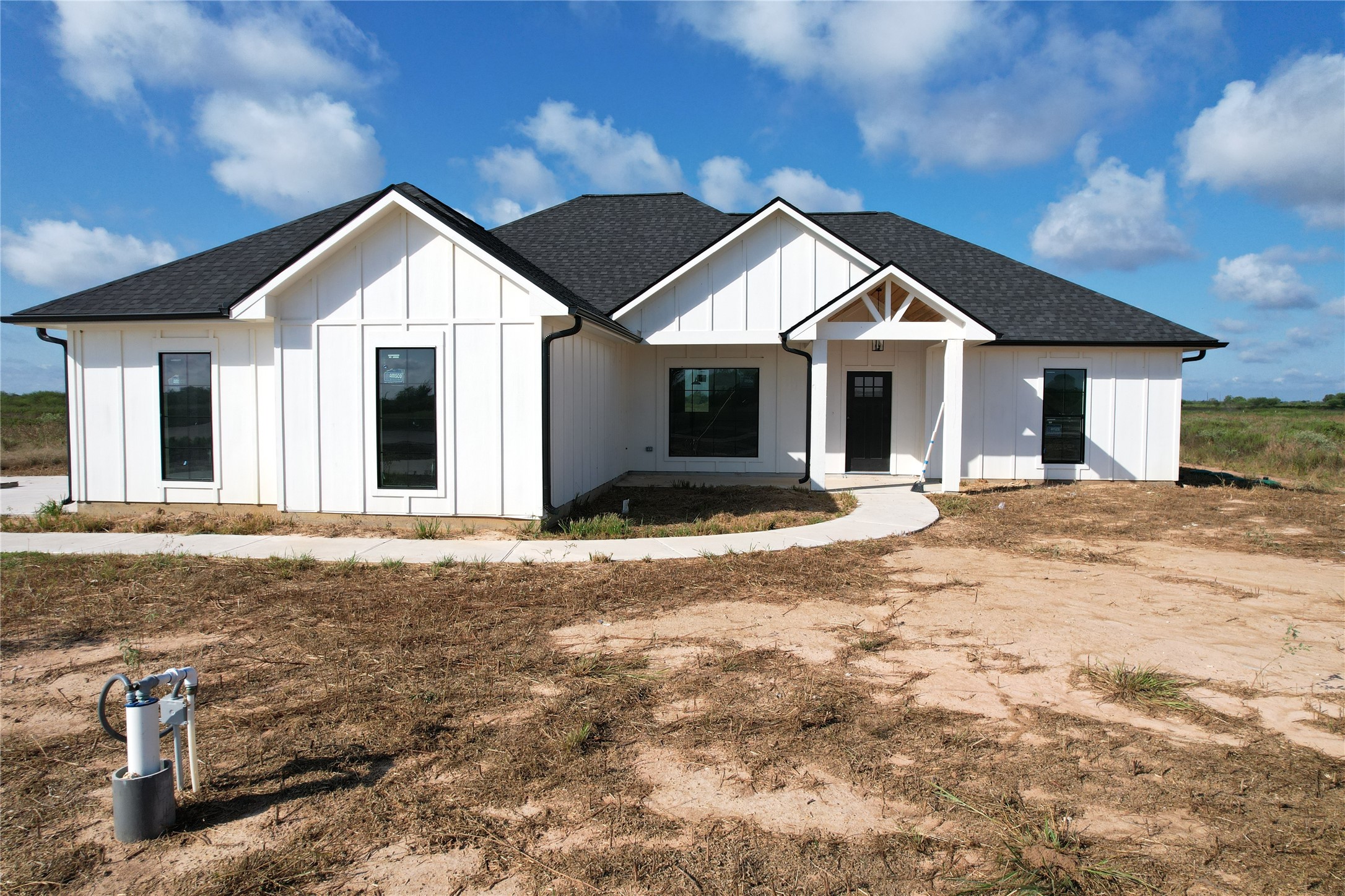 1033 Wrangler Way Property Photo 7