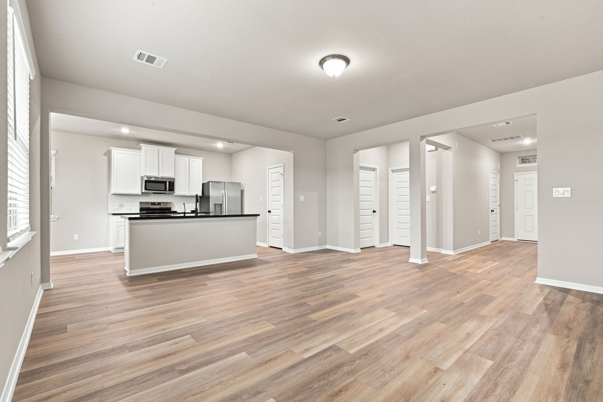 18518 Karlynn Street Property Photo 7