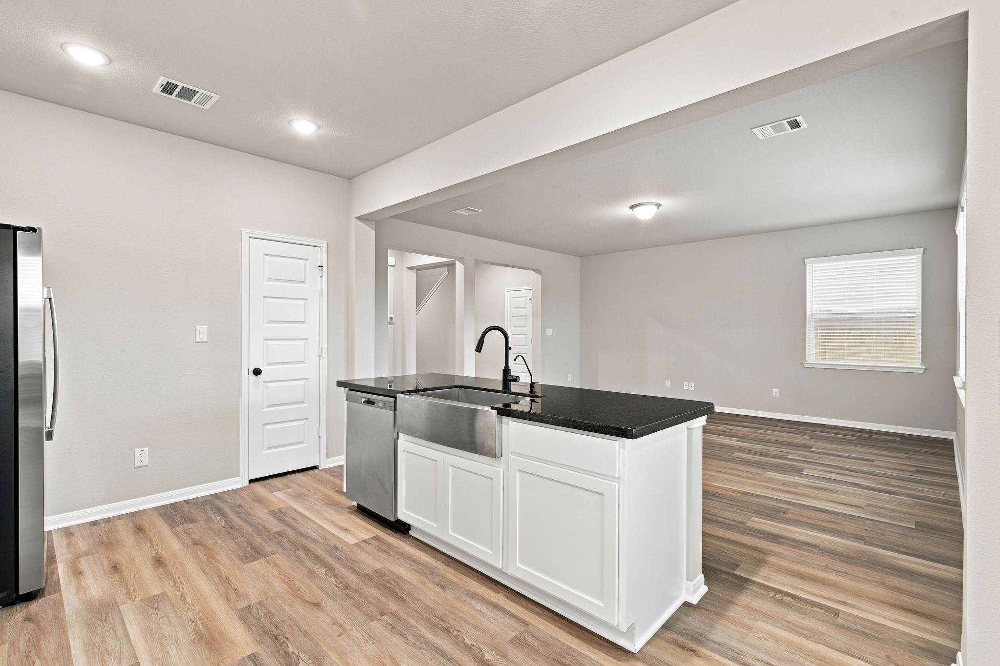 18518 Karlynn Street Property Photo 12