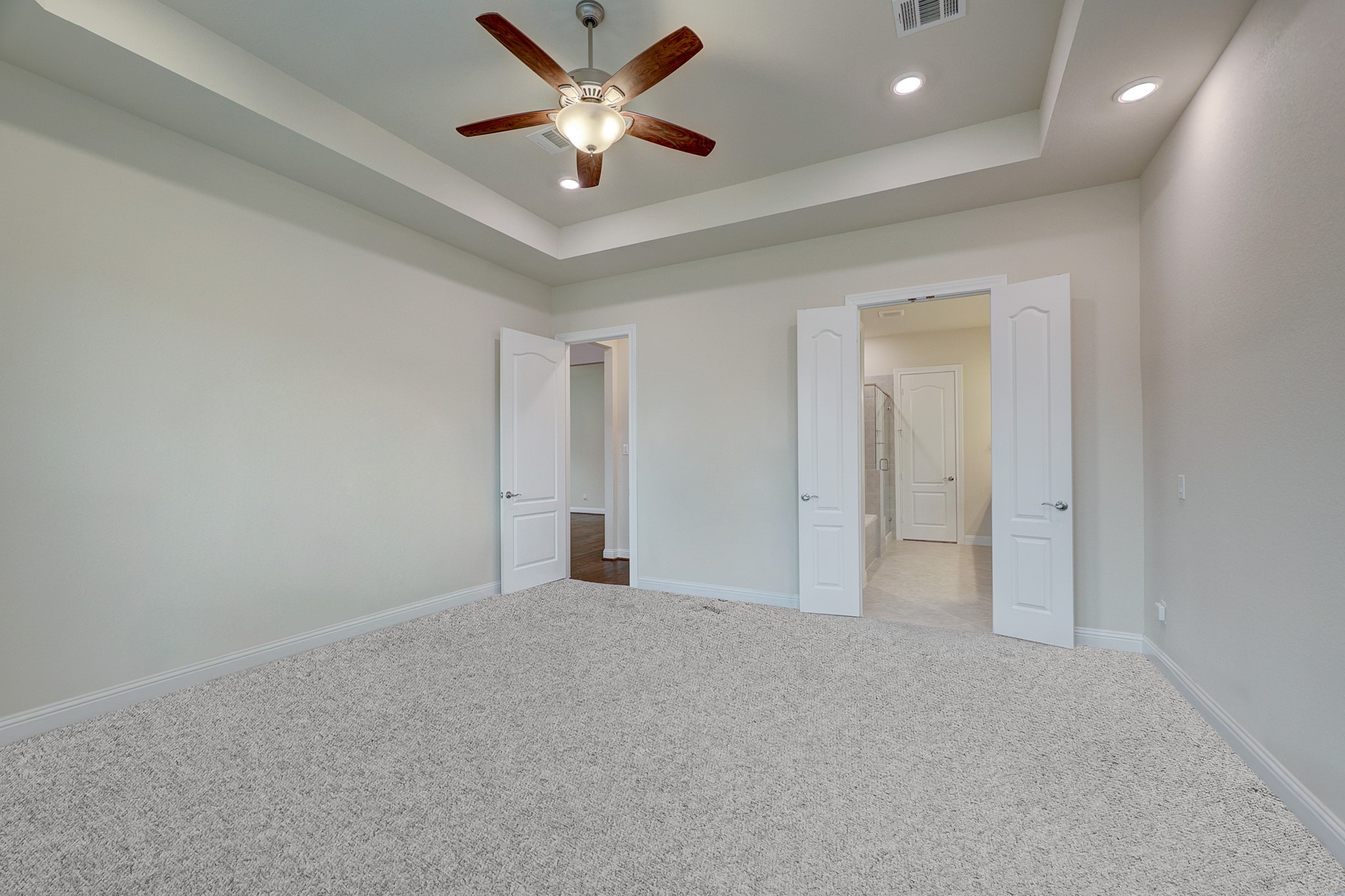 8711 Crossing Oak Lane Property Photo 14