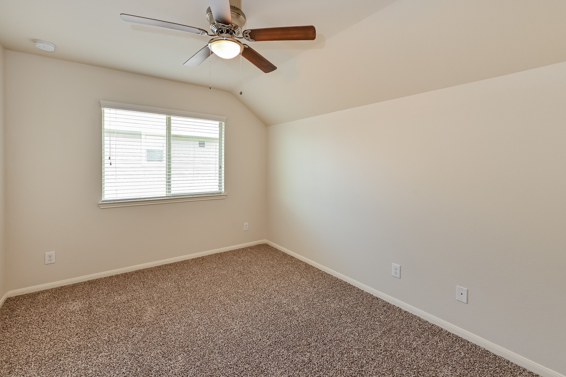 30114 E Sapling Oaks Place Property Photo 10