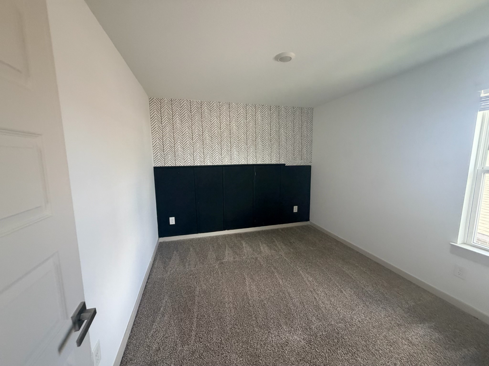 18927 Allendale Forest Drive Property Photo 2