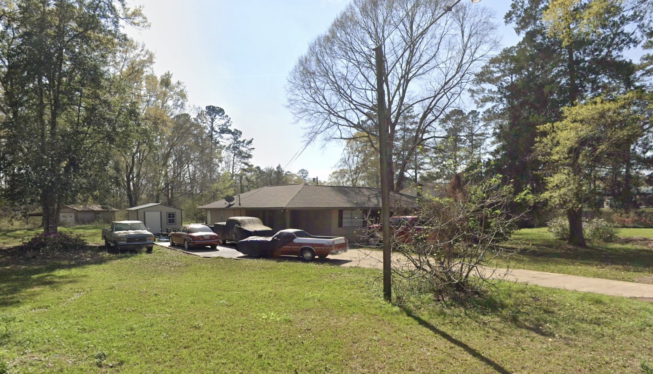 27 Greensburg St Property Photo 4