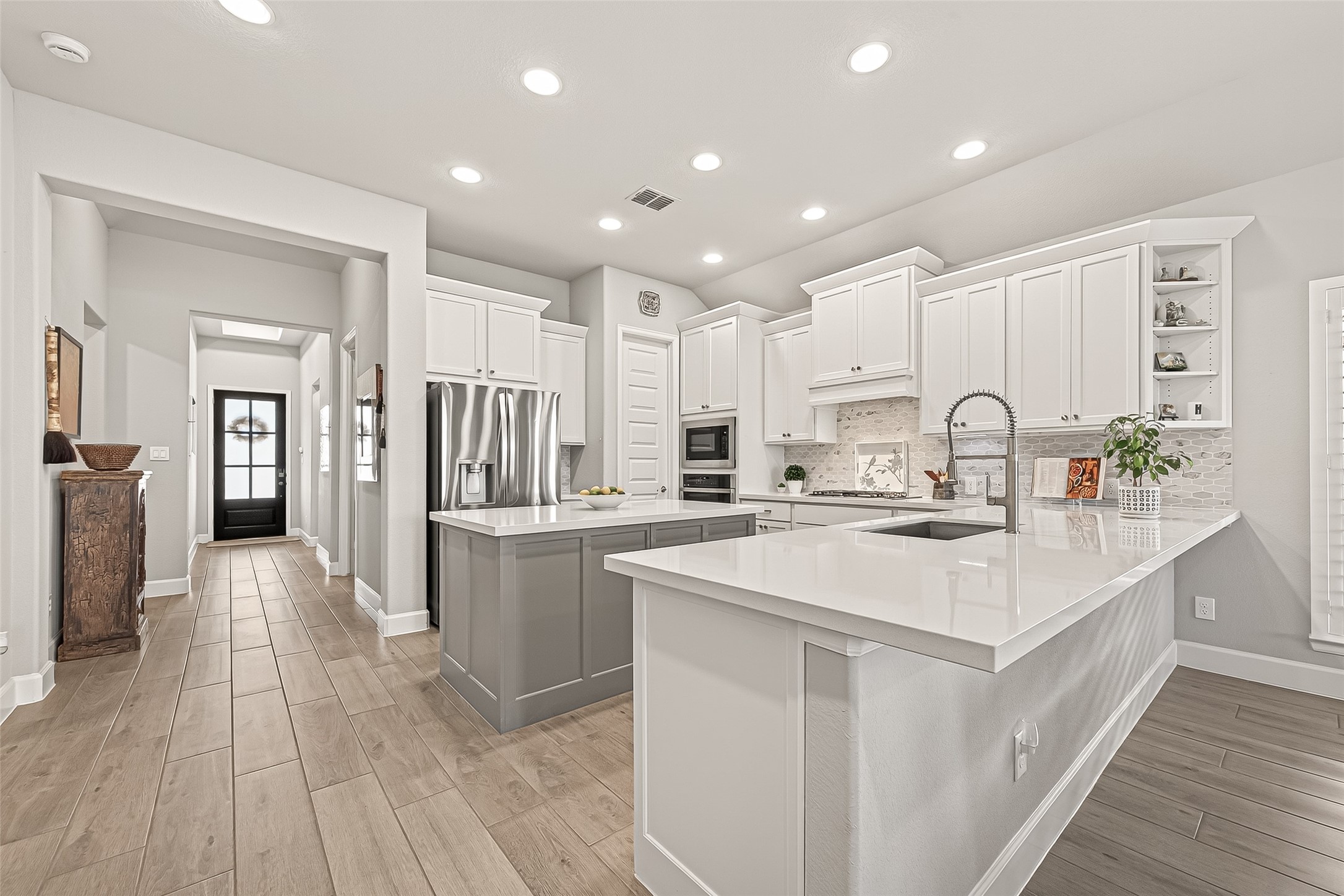 8922 Flounder Ridge Drive Property Photo 1
