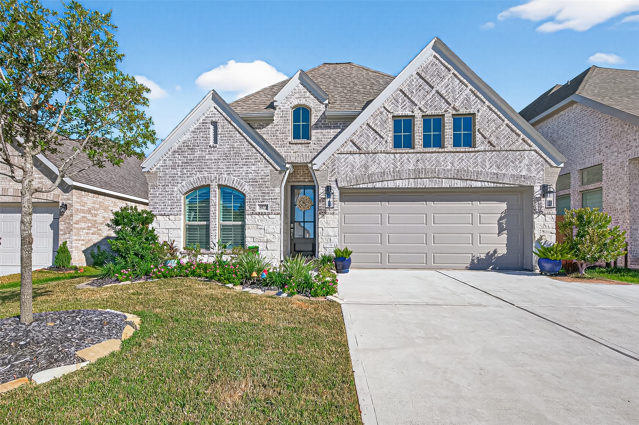 8922 Flounder Ridge Drive Property Photo 2