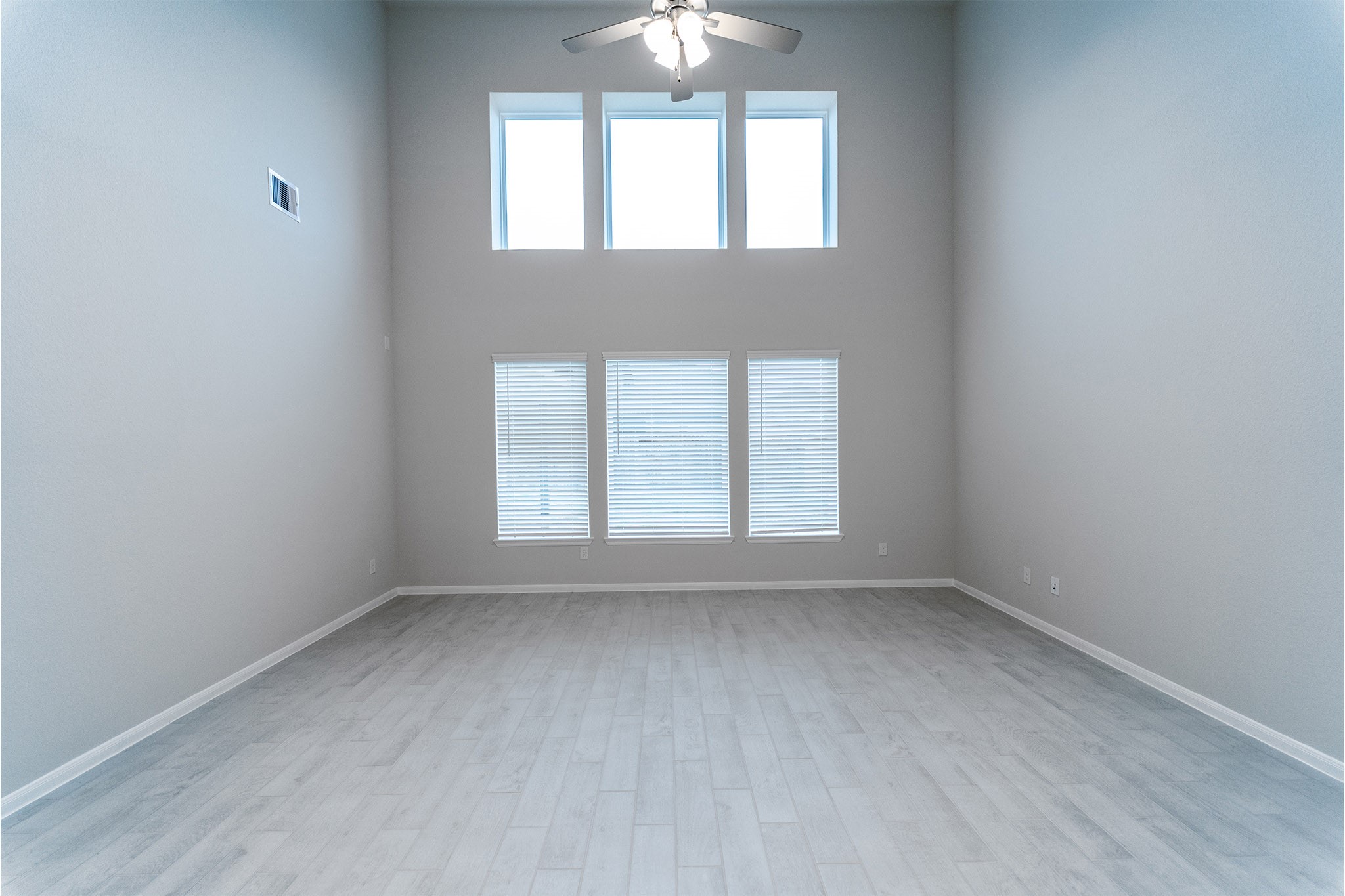 2818 Blue Iolite Drive Property Photo 3