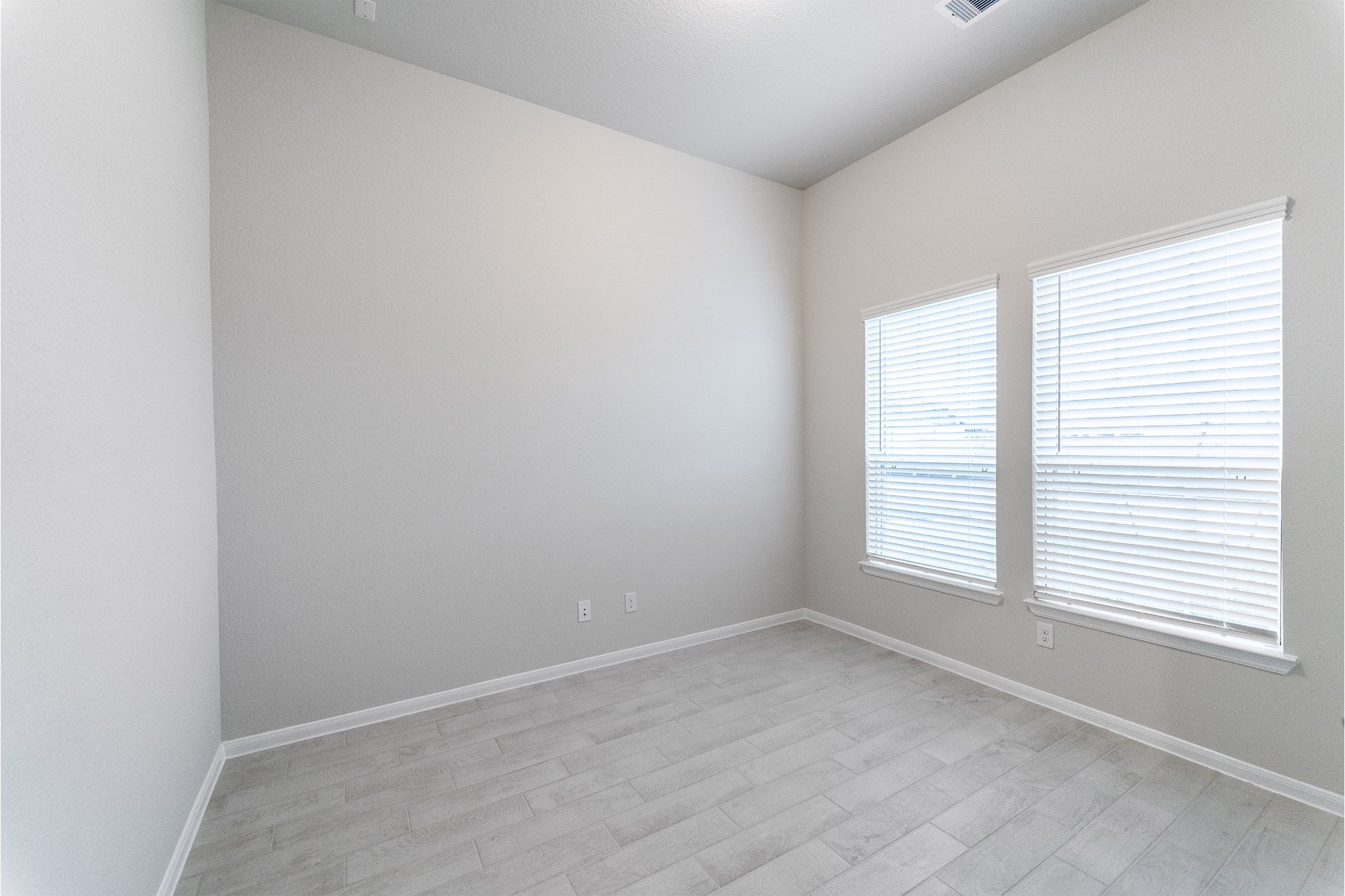 2818 Blue Iolite Drive Property Photo 20