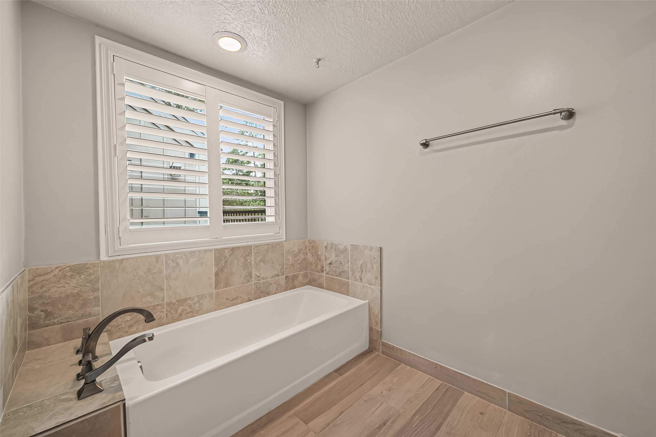 94 Sugarberry Circle Property Photo 34