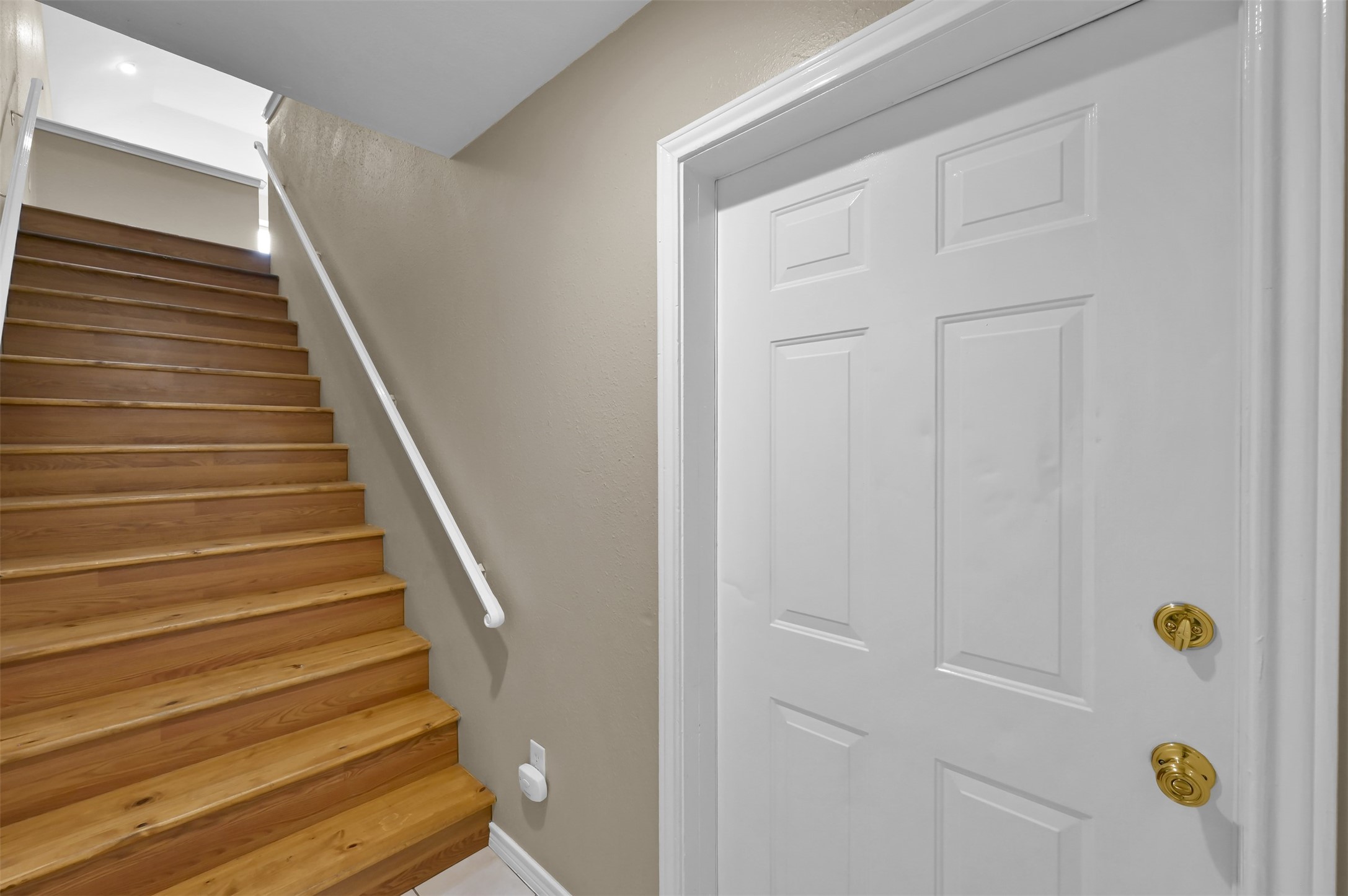 1141 Lovett Street Property Photo 4