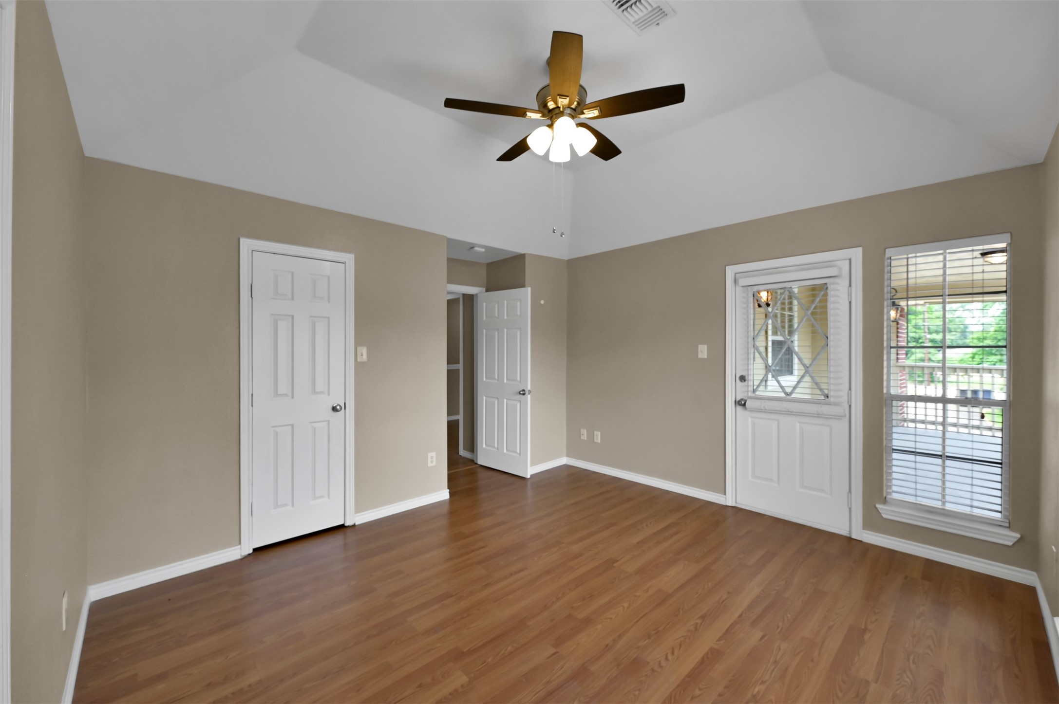 1141 Lovett Street Property Photo 16