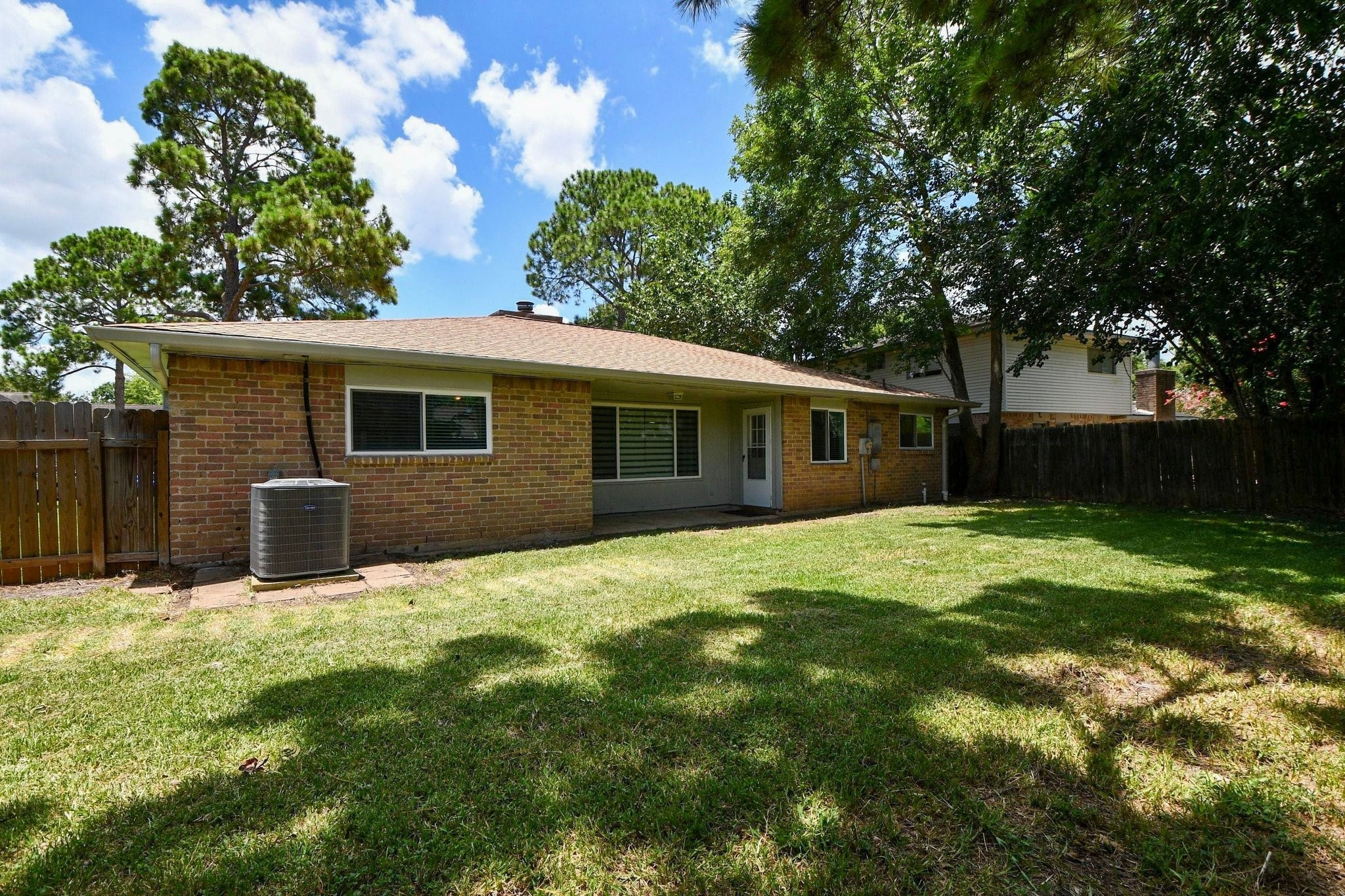 16823 Cobble Ridge Drive Property Photo 47