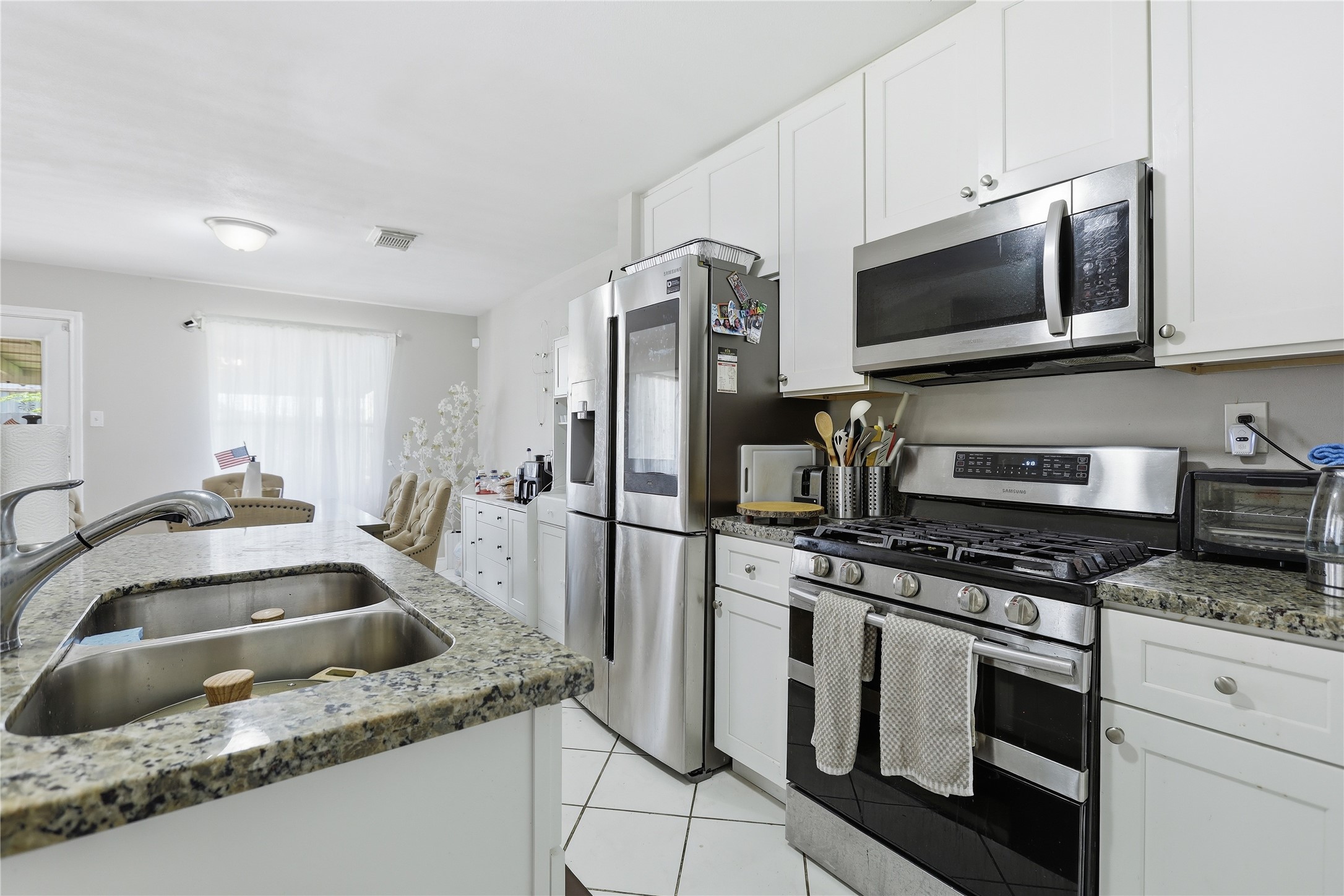 17502 Wild Willow Lane Property Photo 10