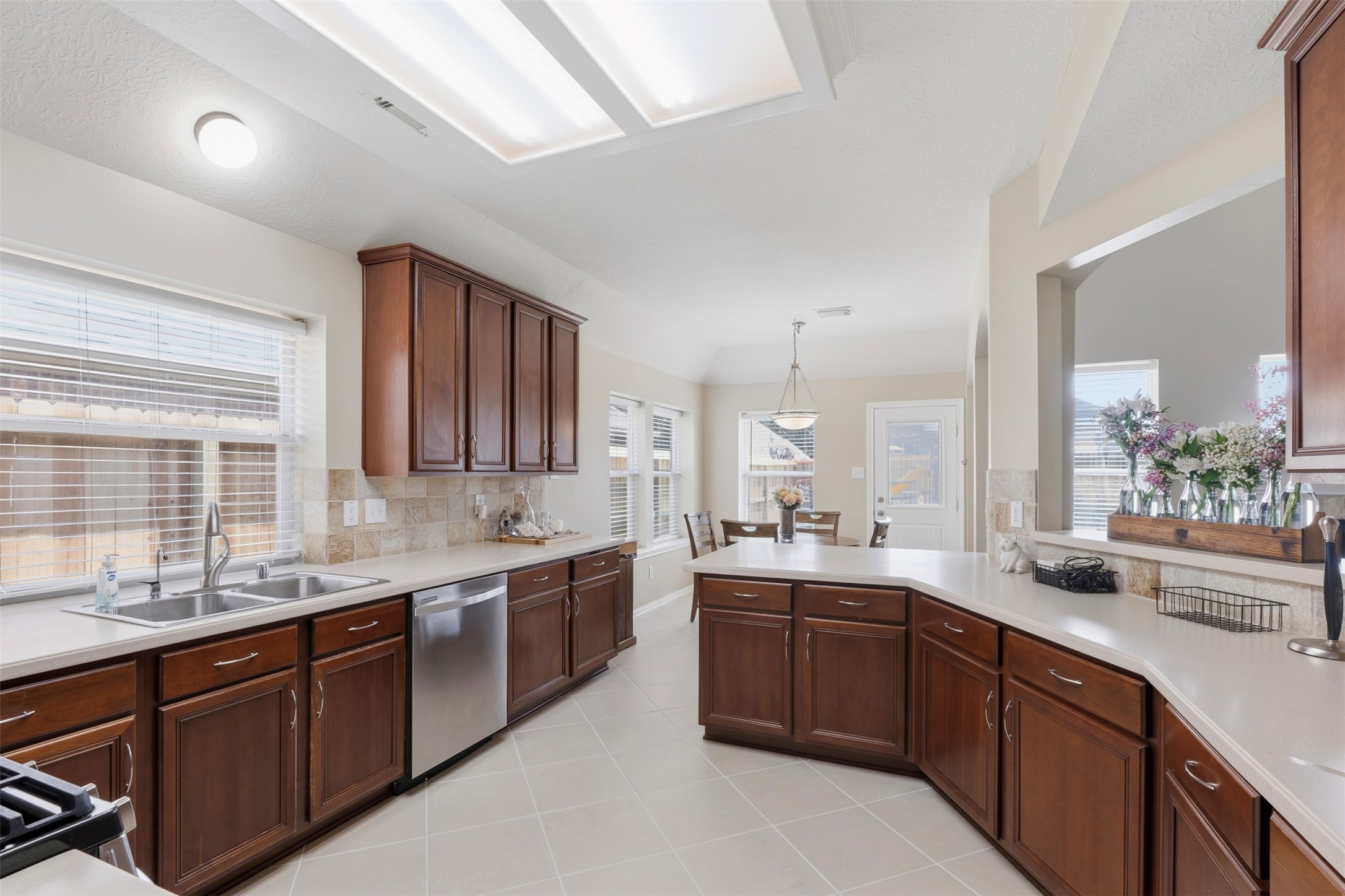 1277 Ocean Manor Lane Property Photo 12