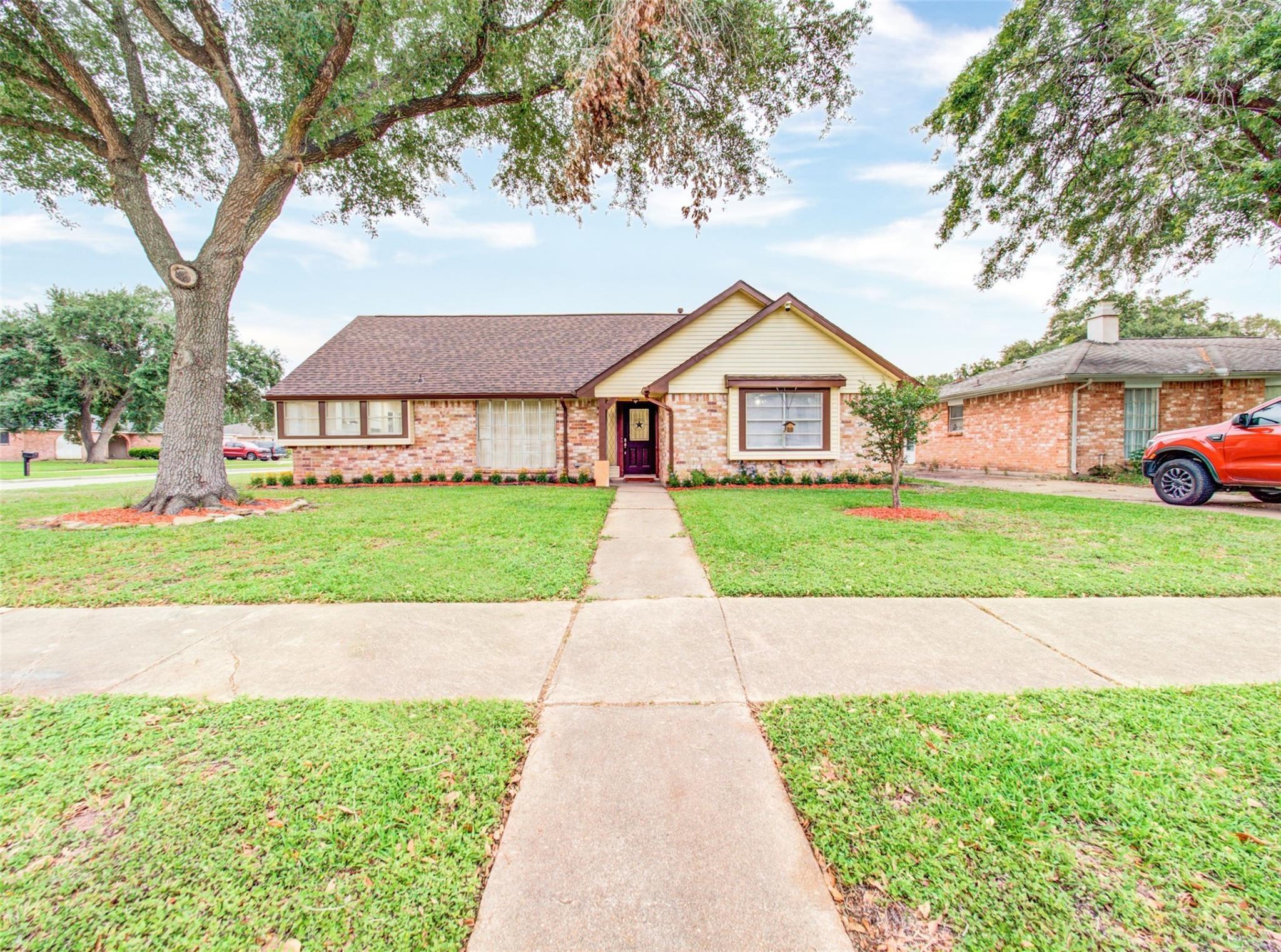 13526 Sherwood Street, Sugar Land Tx 77498 Property Photo 1
