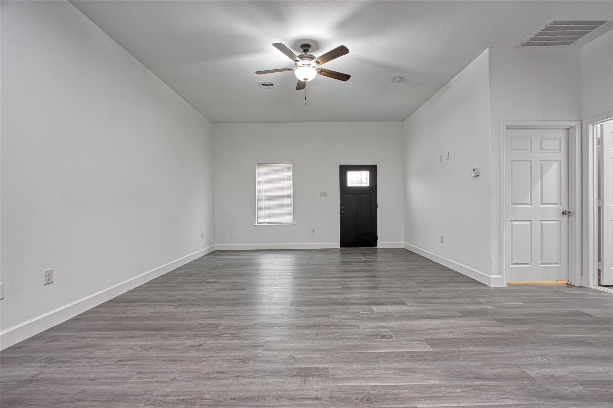 14310 1/2 Unit T Sweeney Road Property Photo 6