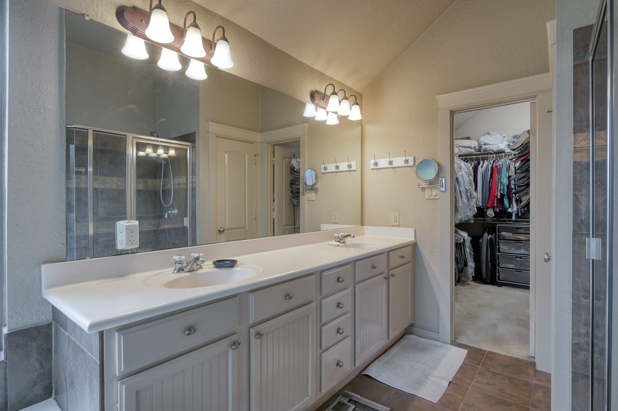 74 Tapestry Park Circle Property Photo 20