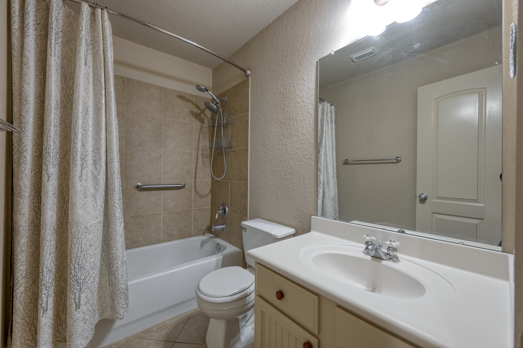 74 Tapestry Park Circle Property Photo 27