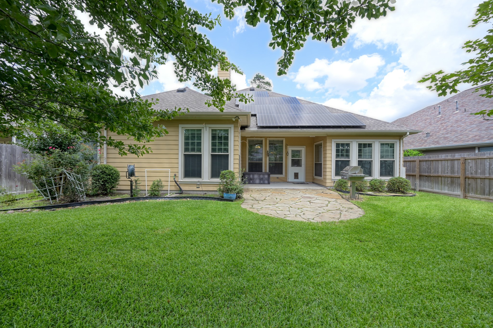 74 Tapestry Park Circle Property Photo 31