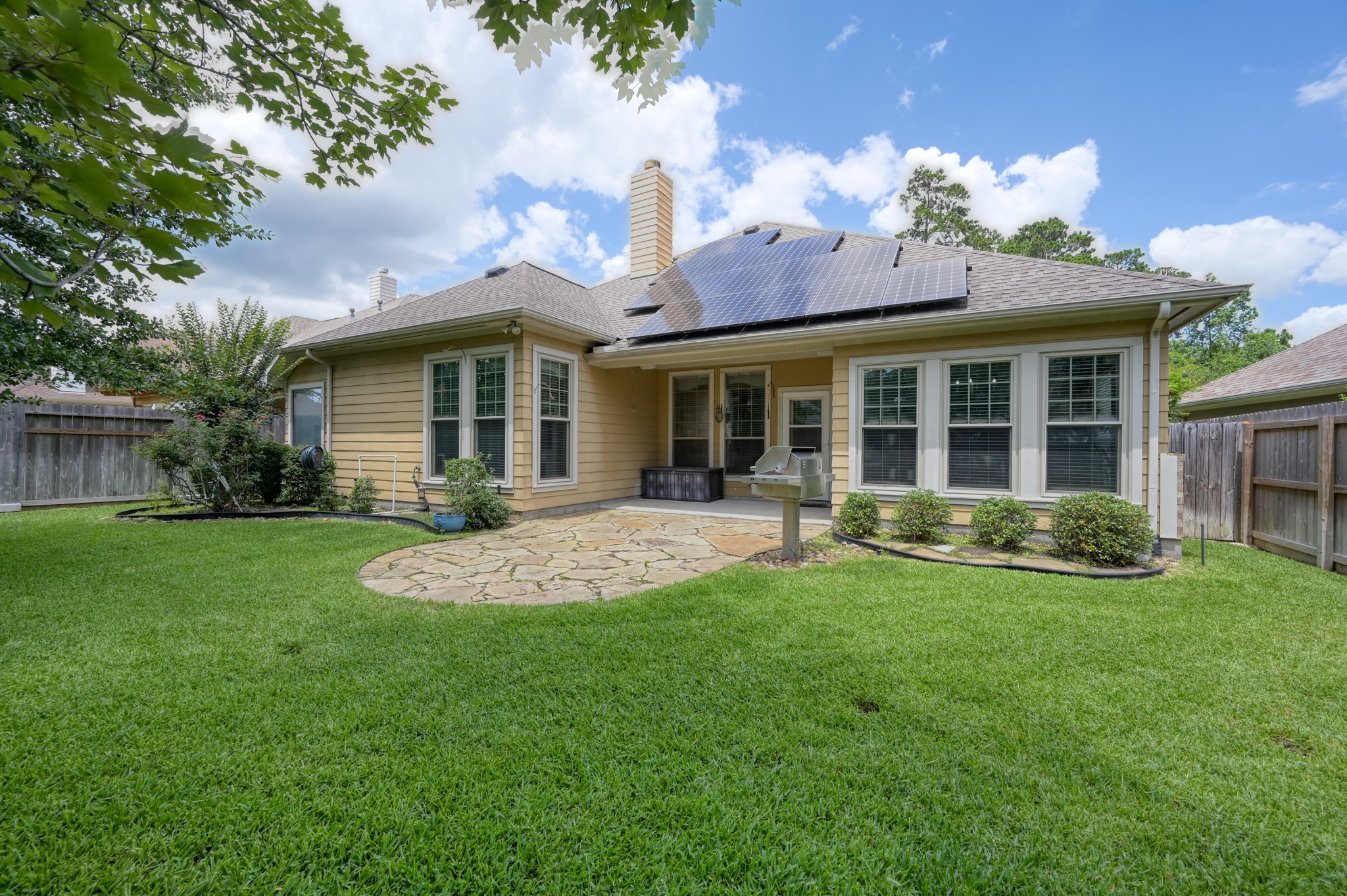 74 Tapestry Park Circle Property Photo 34