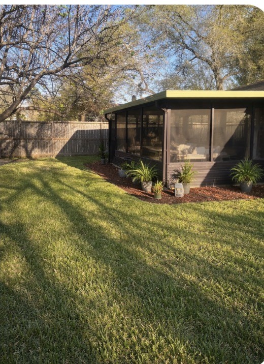 1202 Twining Oaks Lane Property Photo 8