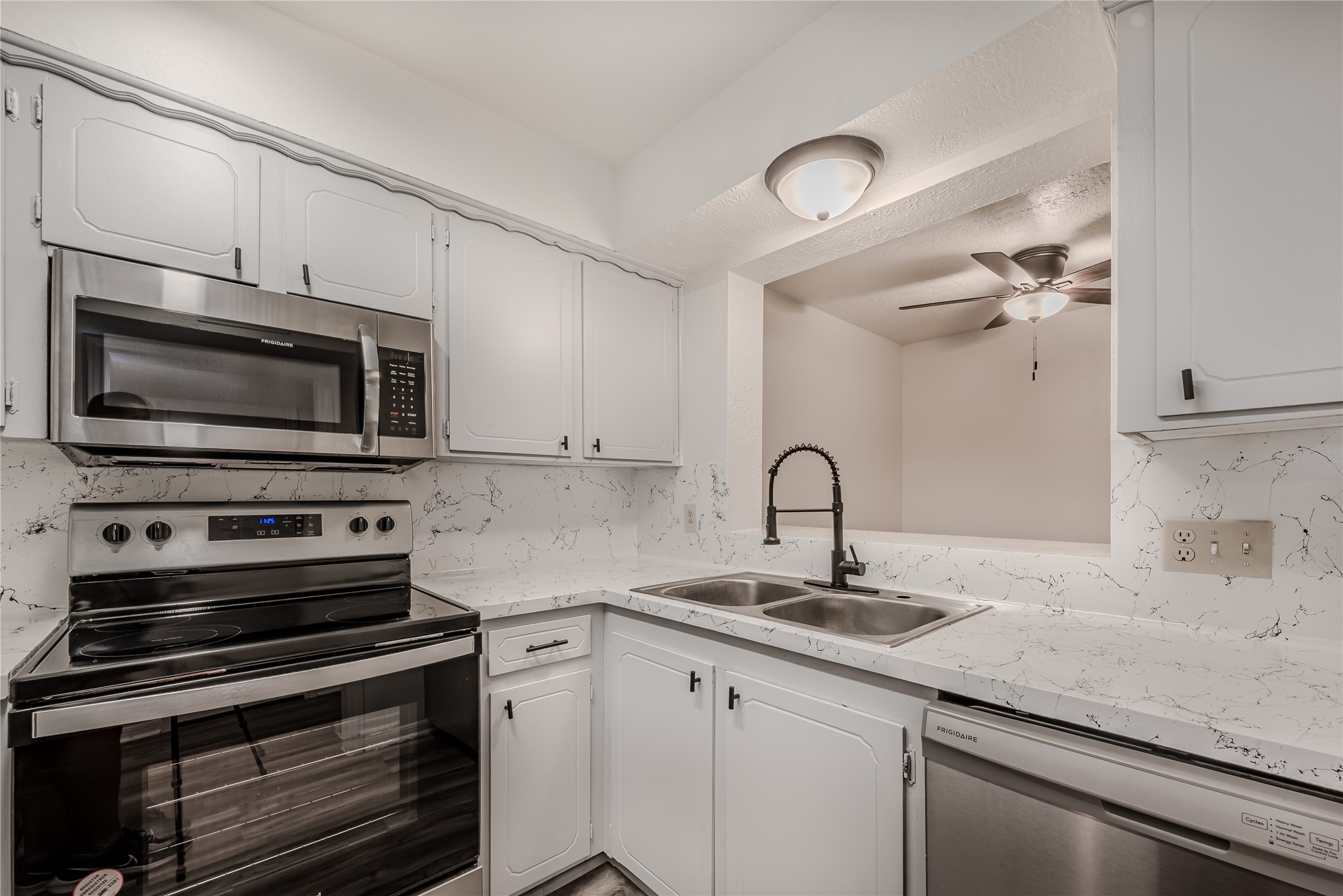 1803 Country Village Boulevard Property Photo 1