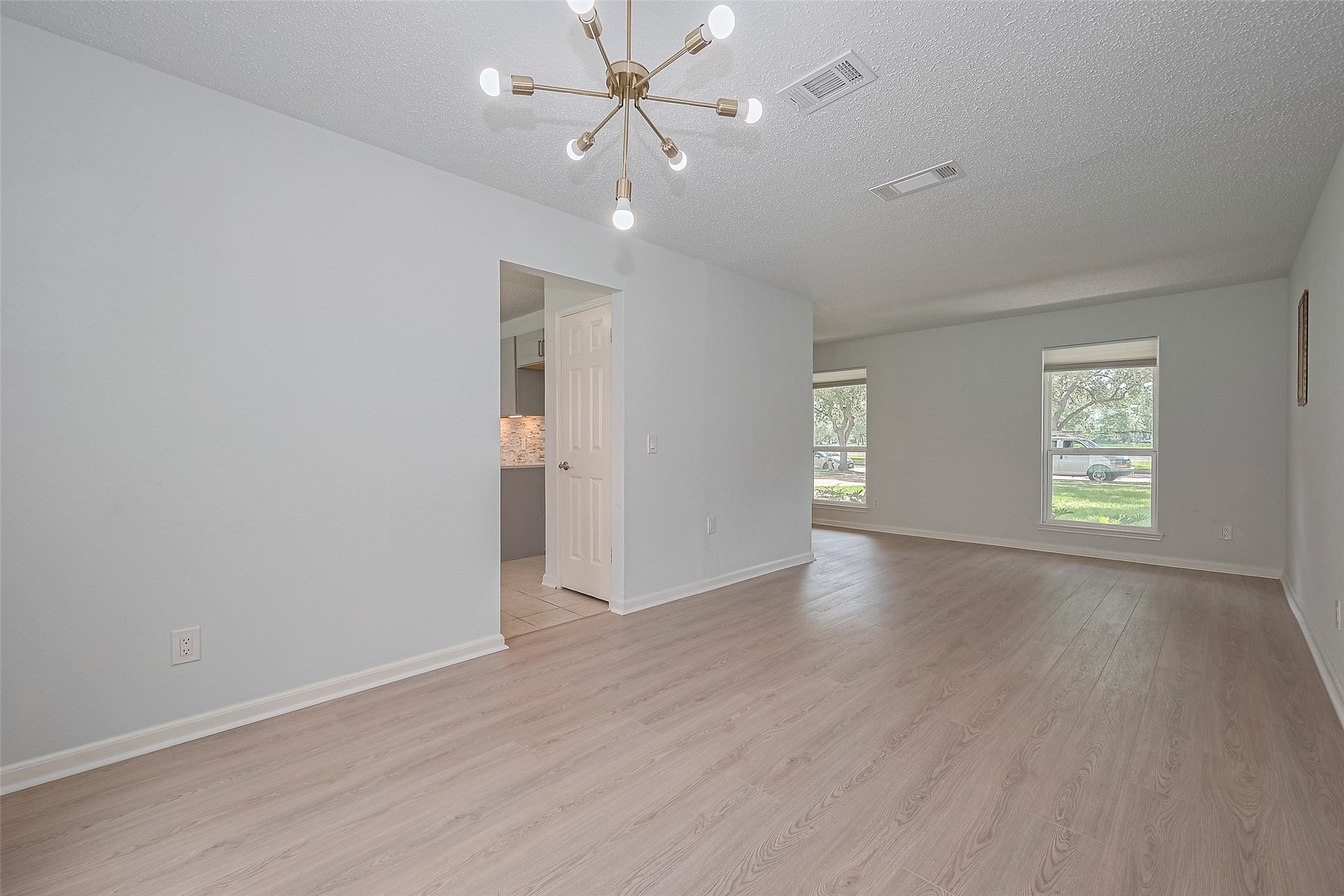 3131 Double Lake Drive Property Photo 6