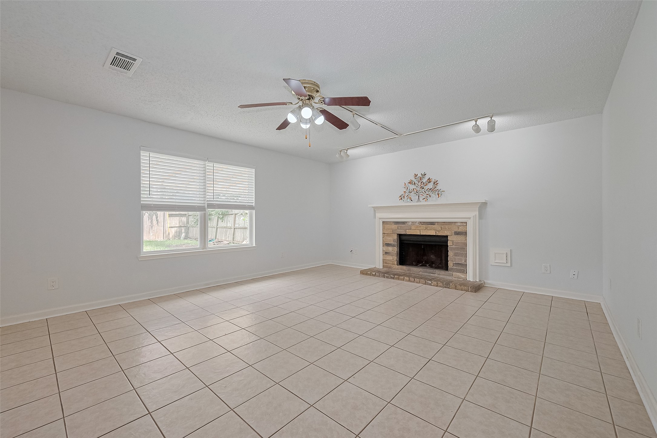 3131 Double Lake Drive Property Photo 10