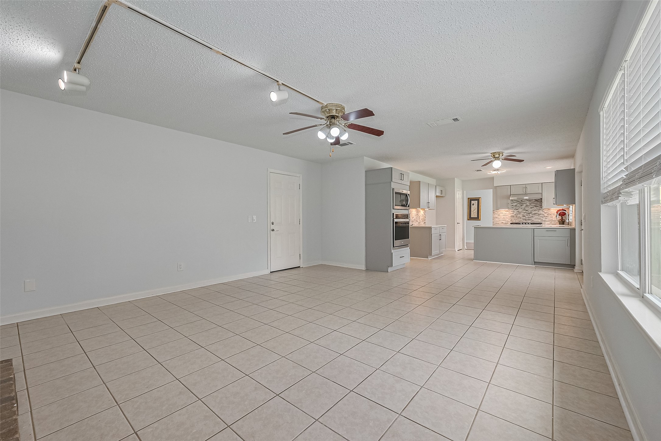 3131 Double Lake Drive Property Photo 12