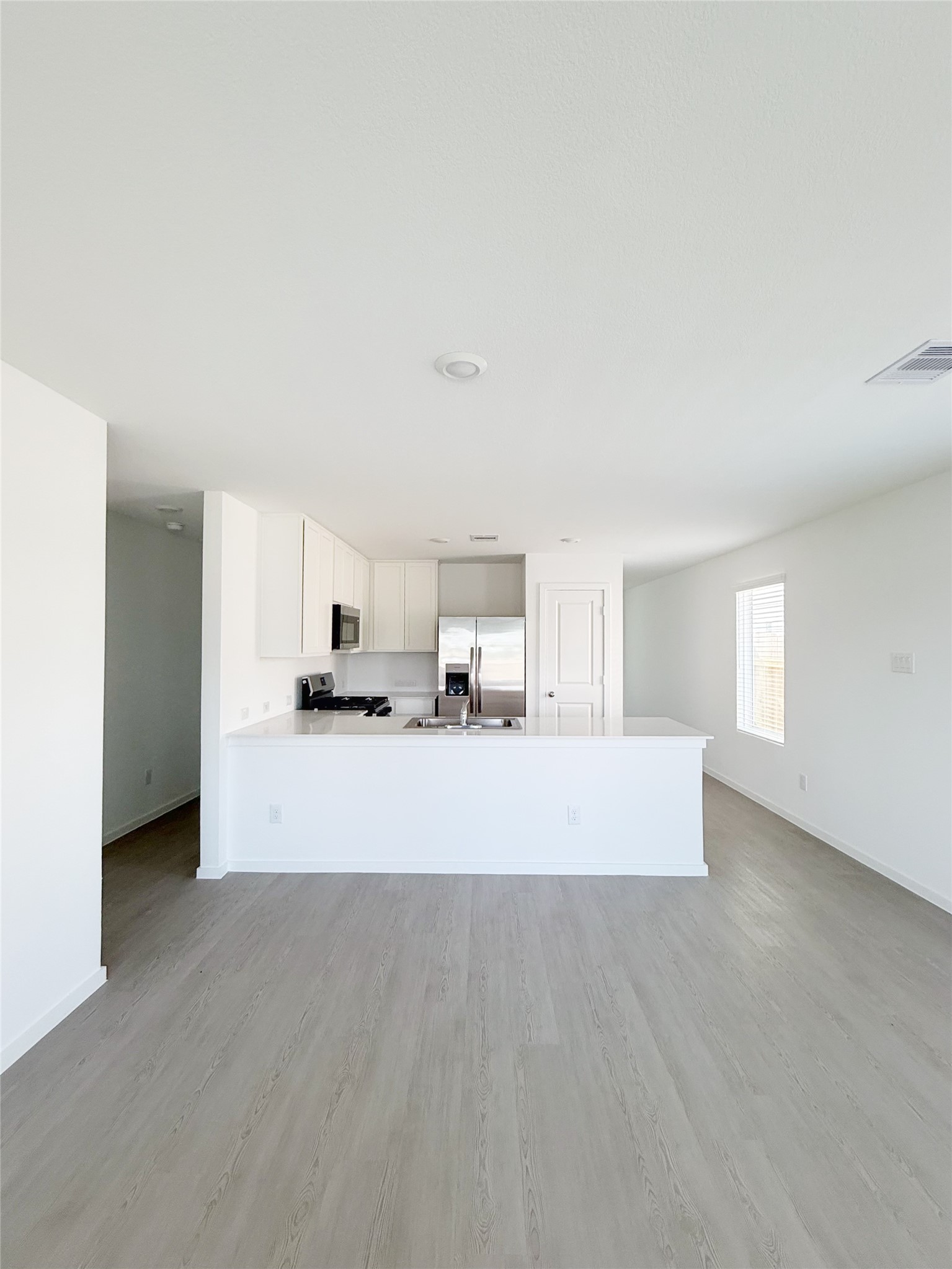 14704 S Ascot Bend Circle Property Photo 4