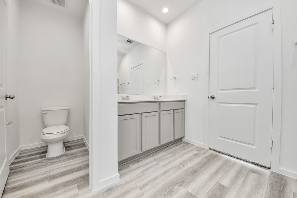 13517 Heritage Meadow Lane Property Photo 11