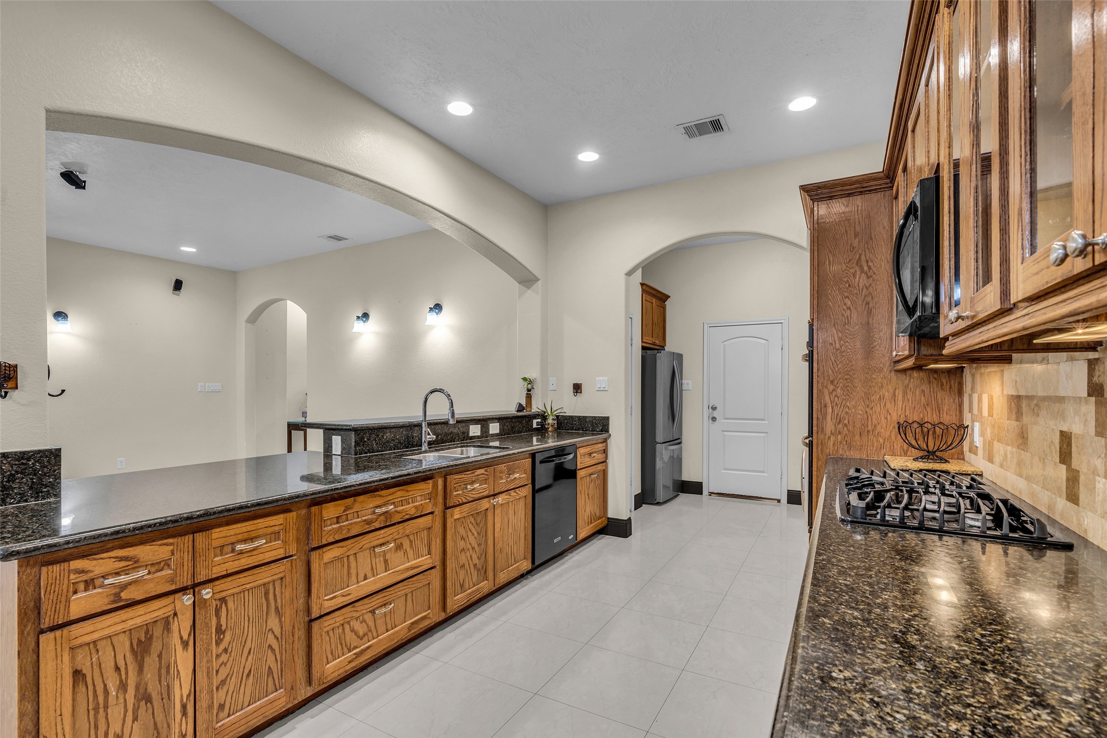 7106 Japonica Street Property Photo 5