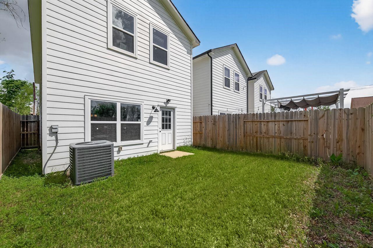 9724 Racine Street Property Photo 22