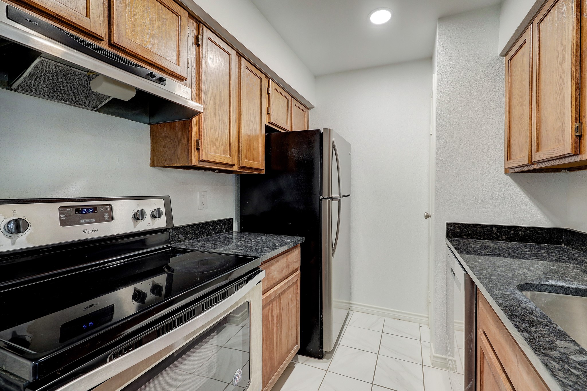11201 Lynbrook Drive 3818 Property Photo 4