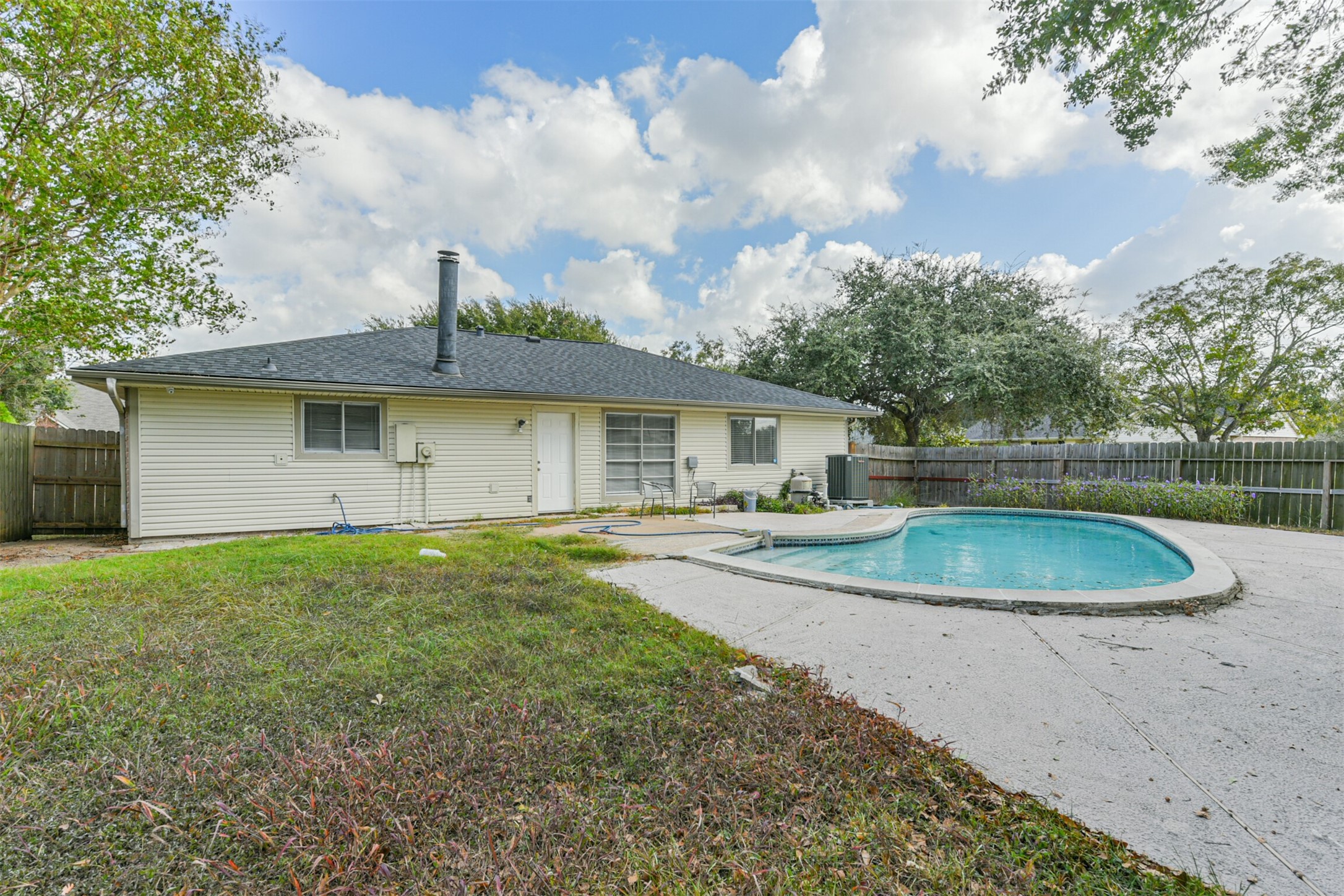 6726 Grant Drive Property Photo 13