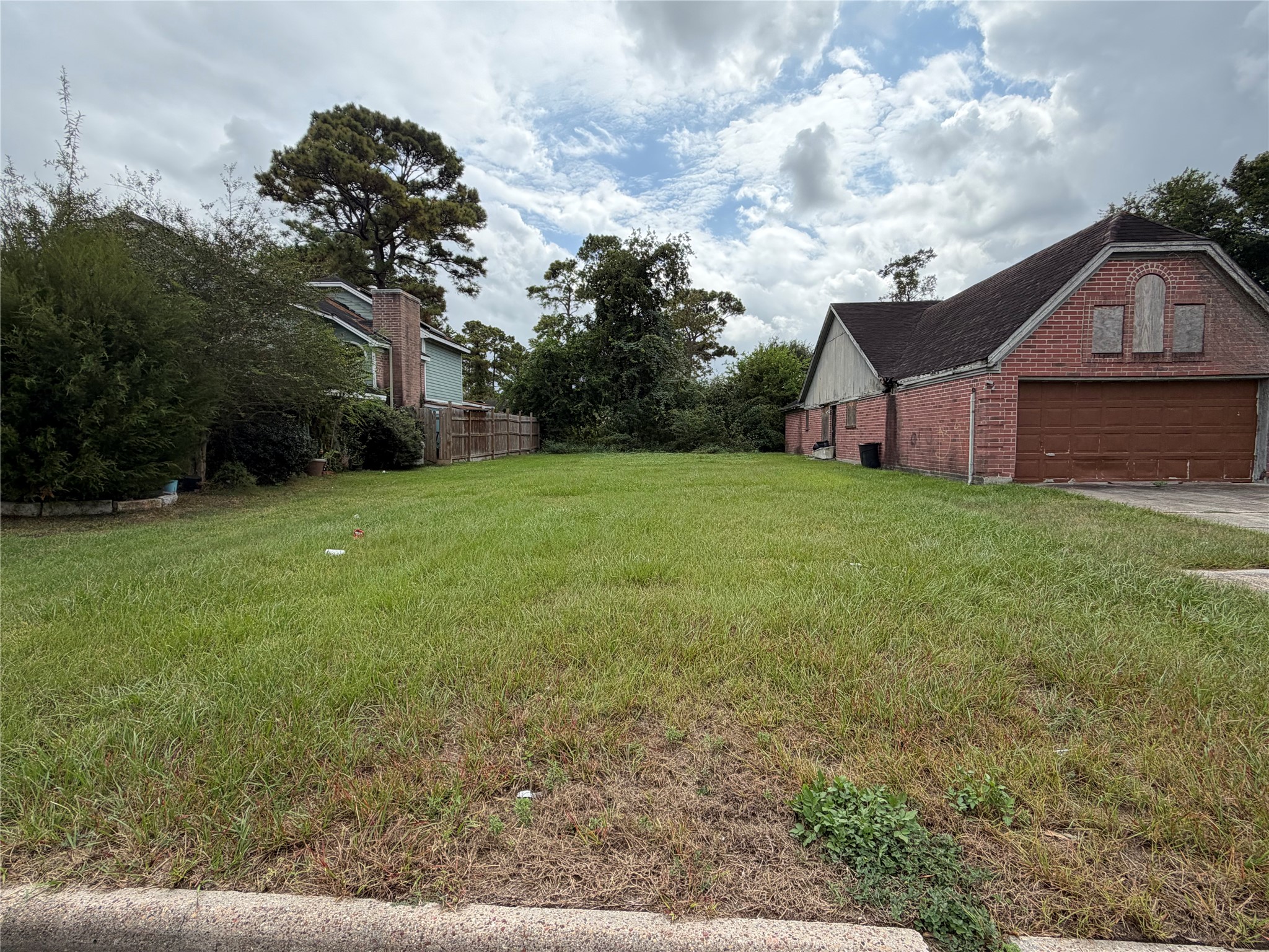 11934 Greenmesa Drive Property Photo 2