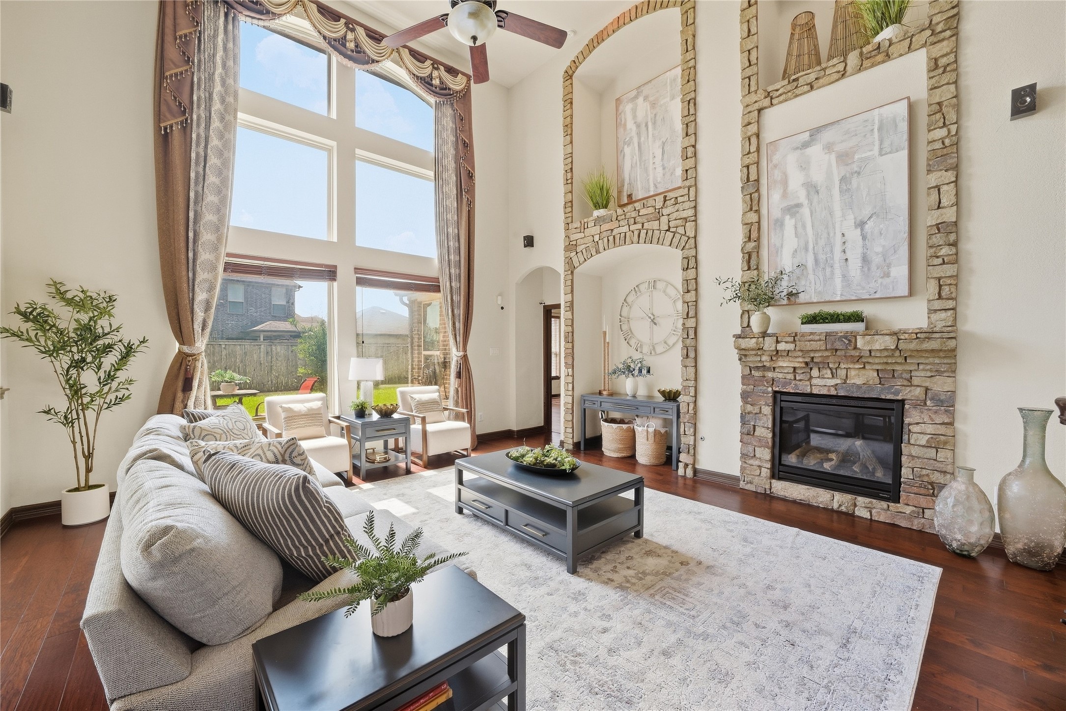 26407 Wooded Hollow Lane Property Photo 3